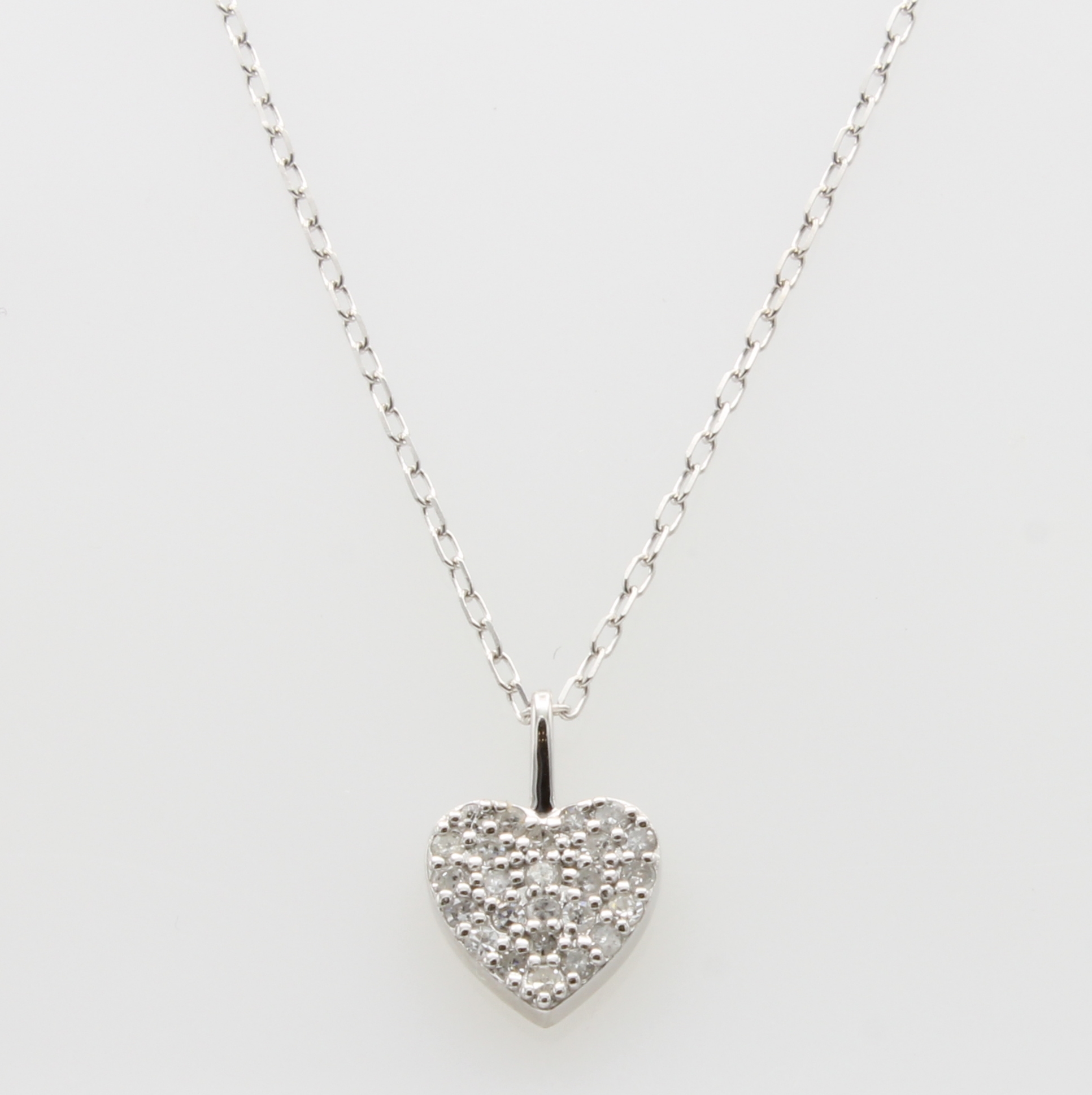 Image 27121487 - Herzanhänger mit Brillanten an Kette, WG 585/000, 25 Brill. zus. ca. 0.16 ct feines ...