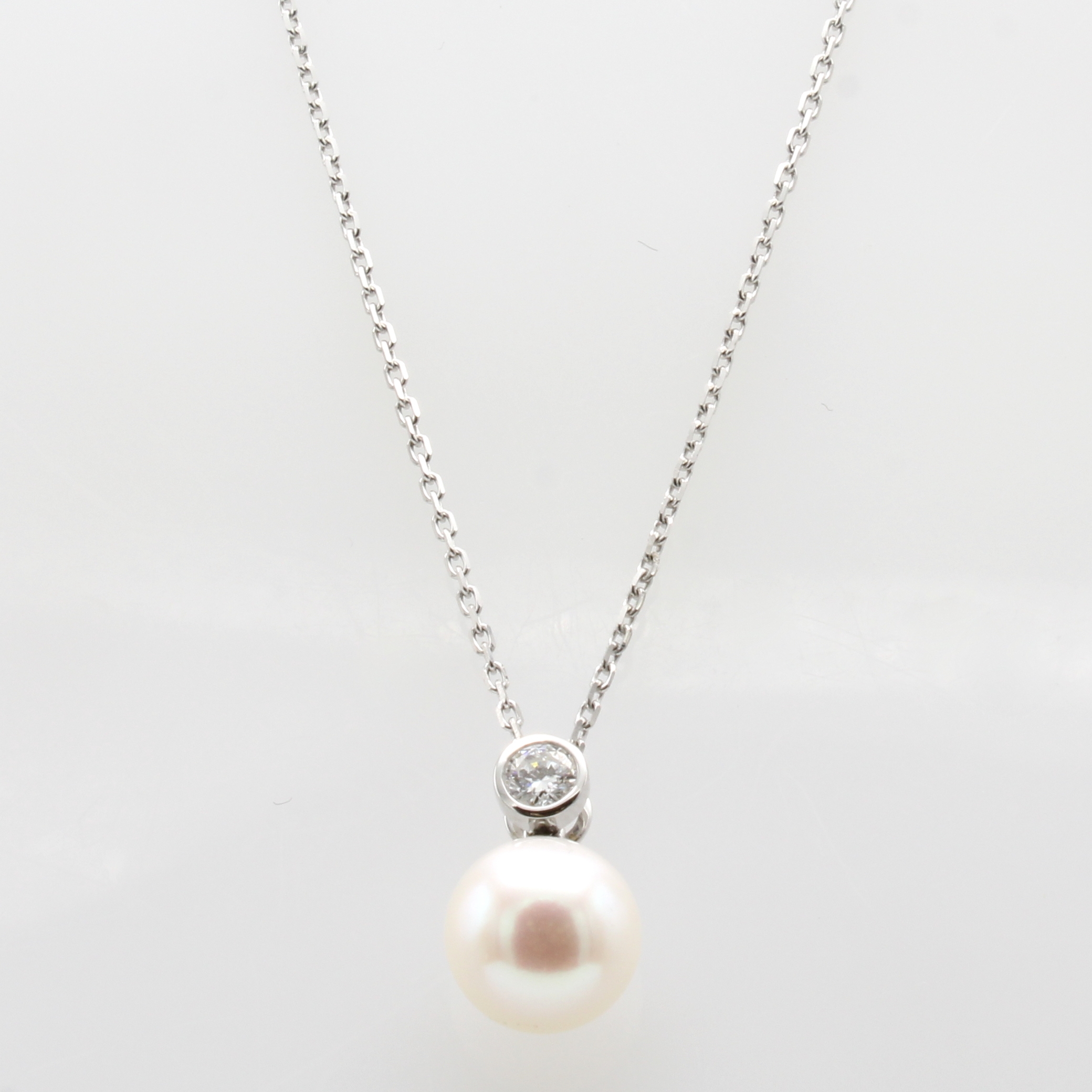 Image 27121498 - Anhänger mit Süßwasserzuchtperle und Brillant an Kette, WG 750/000, Brill. ca. 0.15 ...
