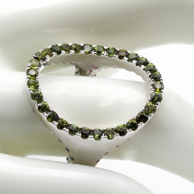 27121413c - Ausgefallener Ring mit Farbsteinen, WG 585/ 000, 61 Turmaline zus. ca. 2.36 ct, 31 Aqua- ...