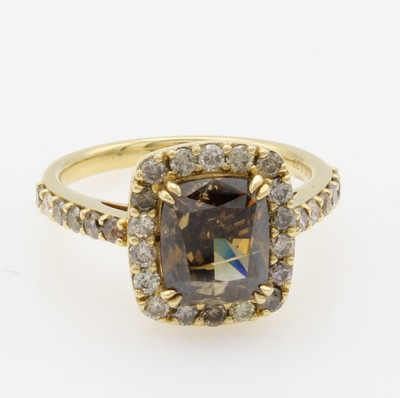 27121417a - Ring mit Diamanten, GG 750/000, 31 Diam. zus. ca. 4.03 ct Braun/si-p, RW ca. 55 ...
