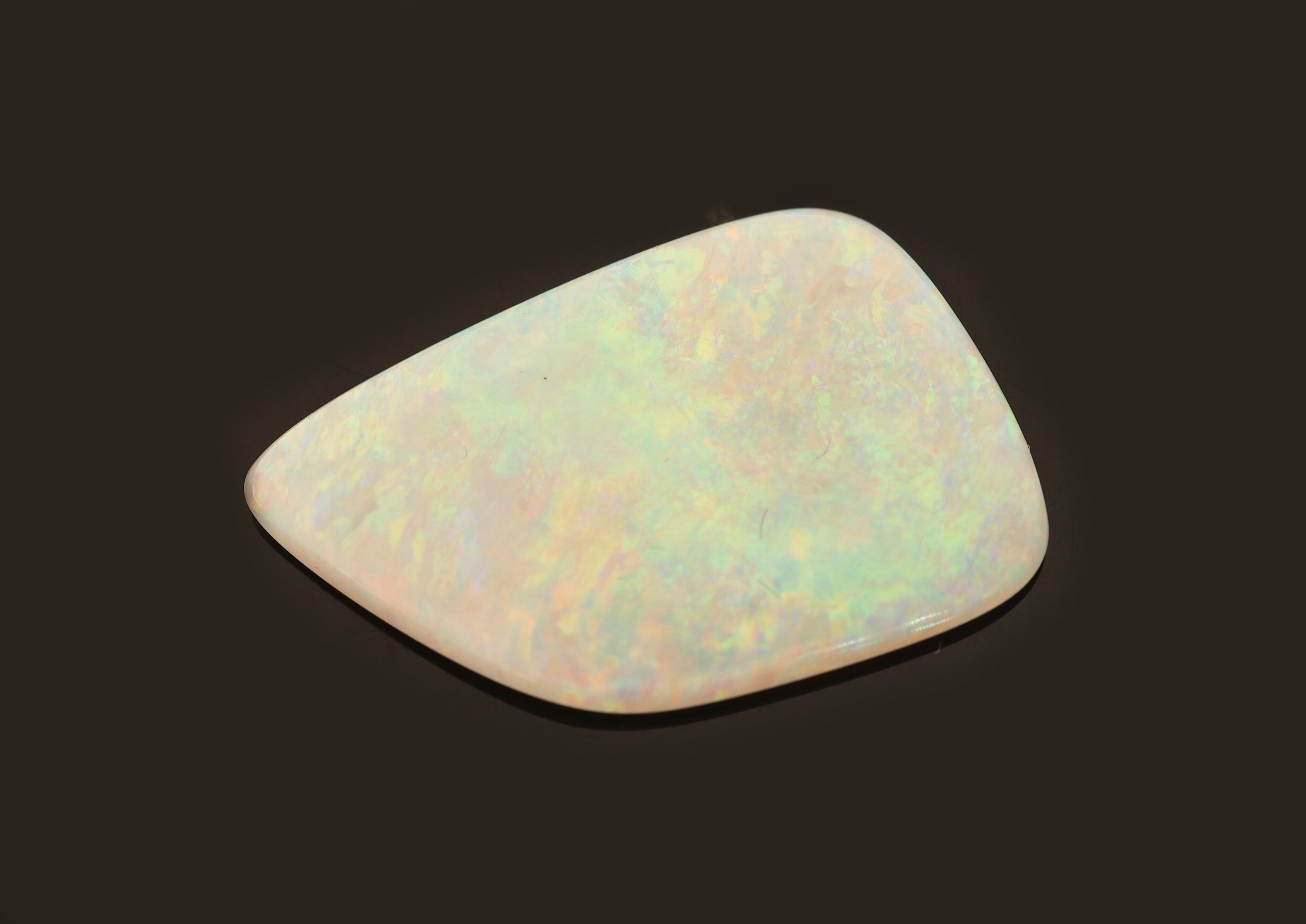 Image 27121514 - Loser Opalcabochon 7.57 ct, mit schönem Farbspiel in Grün, Blau und Orange ...