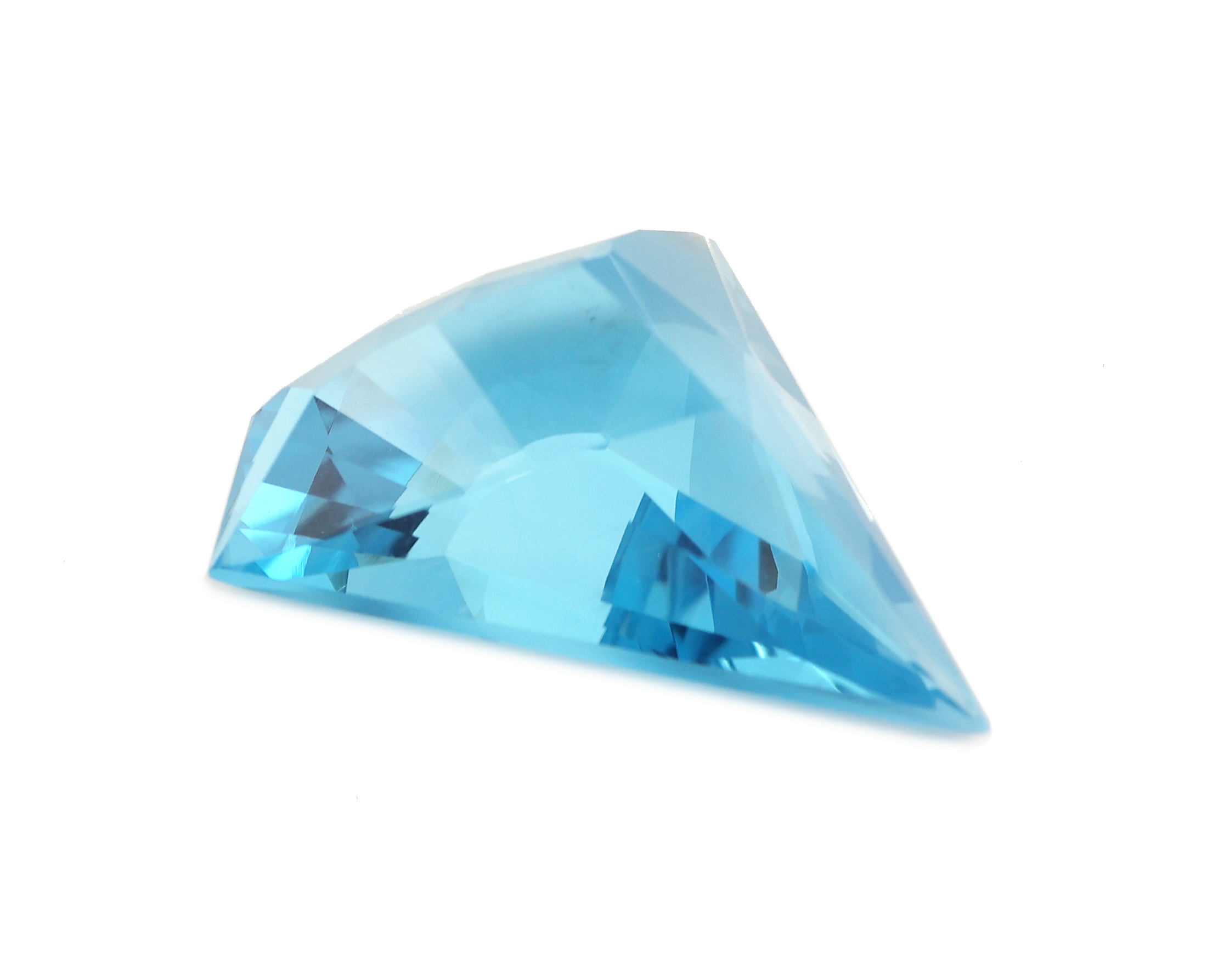 Detail b: Loser facett. Blautopas, 15.99 ct, im Fantasieschliff, ausgefallen
