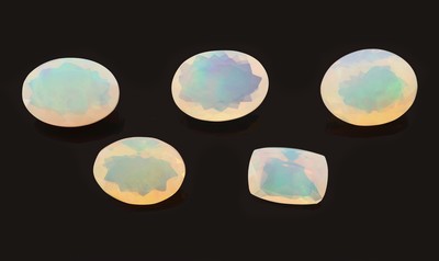 Image Lot 5 loose opals , total approx. 18.79 ct, in different shapes and sizes Valuation ...