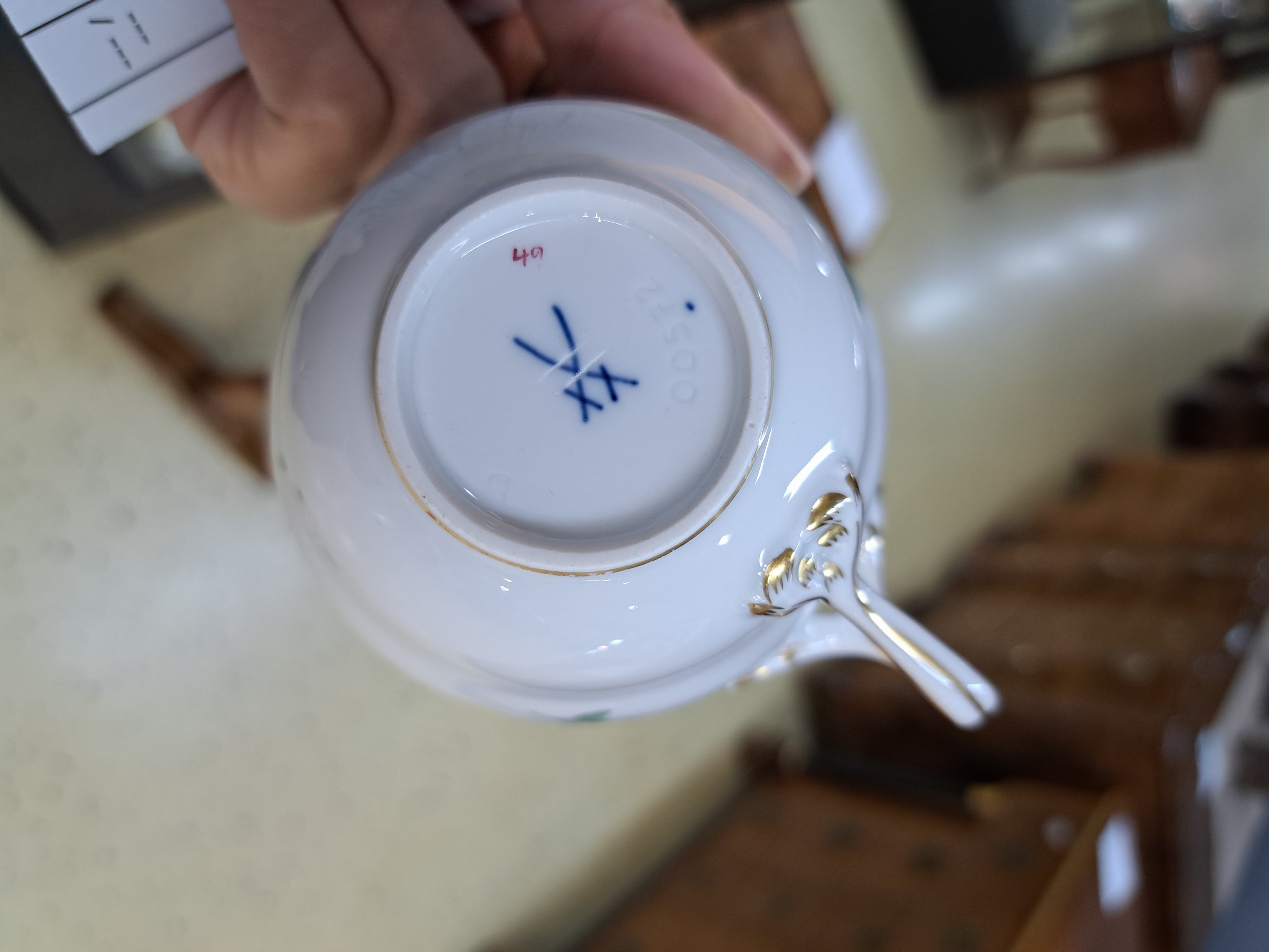 Detail p: Umfangreiches Kaffeeservice, Meissen, "gelbe Rose", 2. Hälfte 20. Jh., Porzellan, Kaffeekanne, 2 Teekannen, zwei Zuckerdosen, zwei große ...