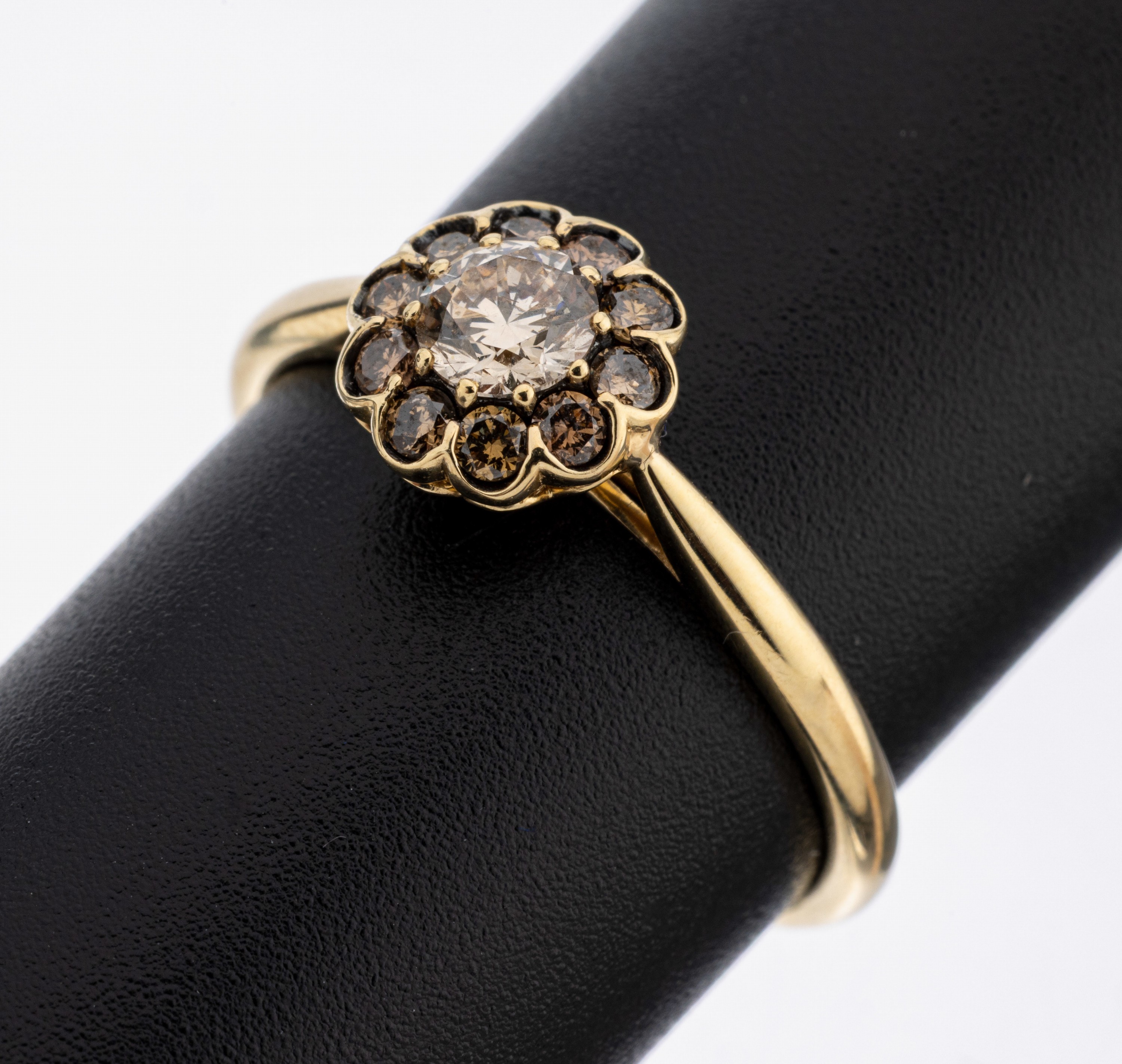 Image 27122338 - 14 kt gold brilliant-ring , YG 585/000, centered brilliant approx. 0.35 ct Top Cape/si, ...