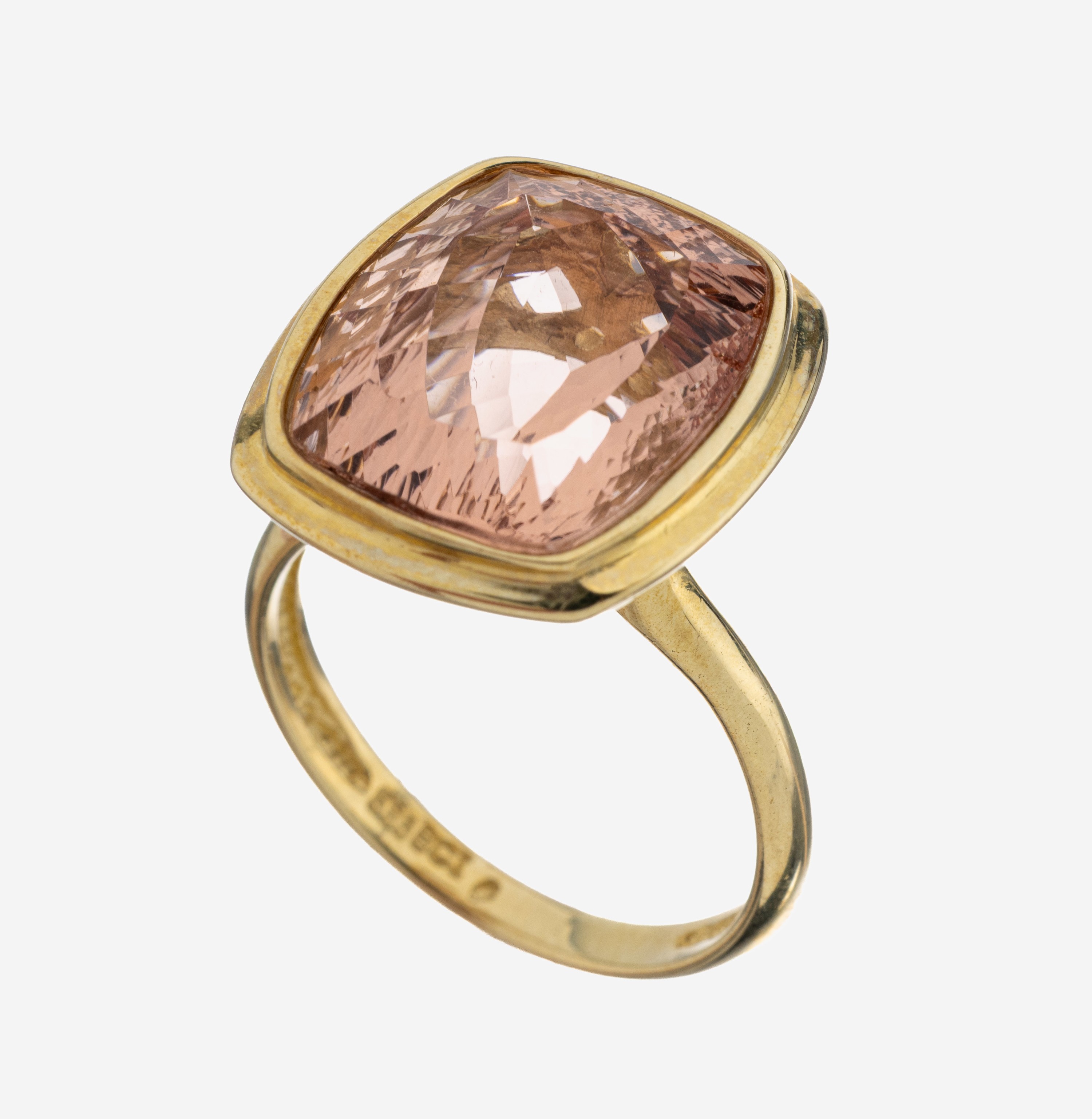 Image 27122350 - 14 kt Gold Morganit-Ring, GG 585/000, kissenf. Morganit im Fantasieschliff ca. 8.50 ct, ...
