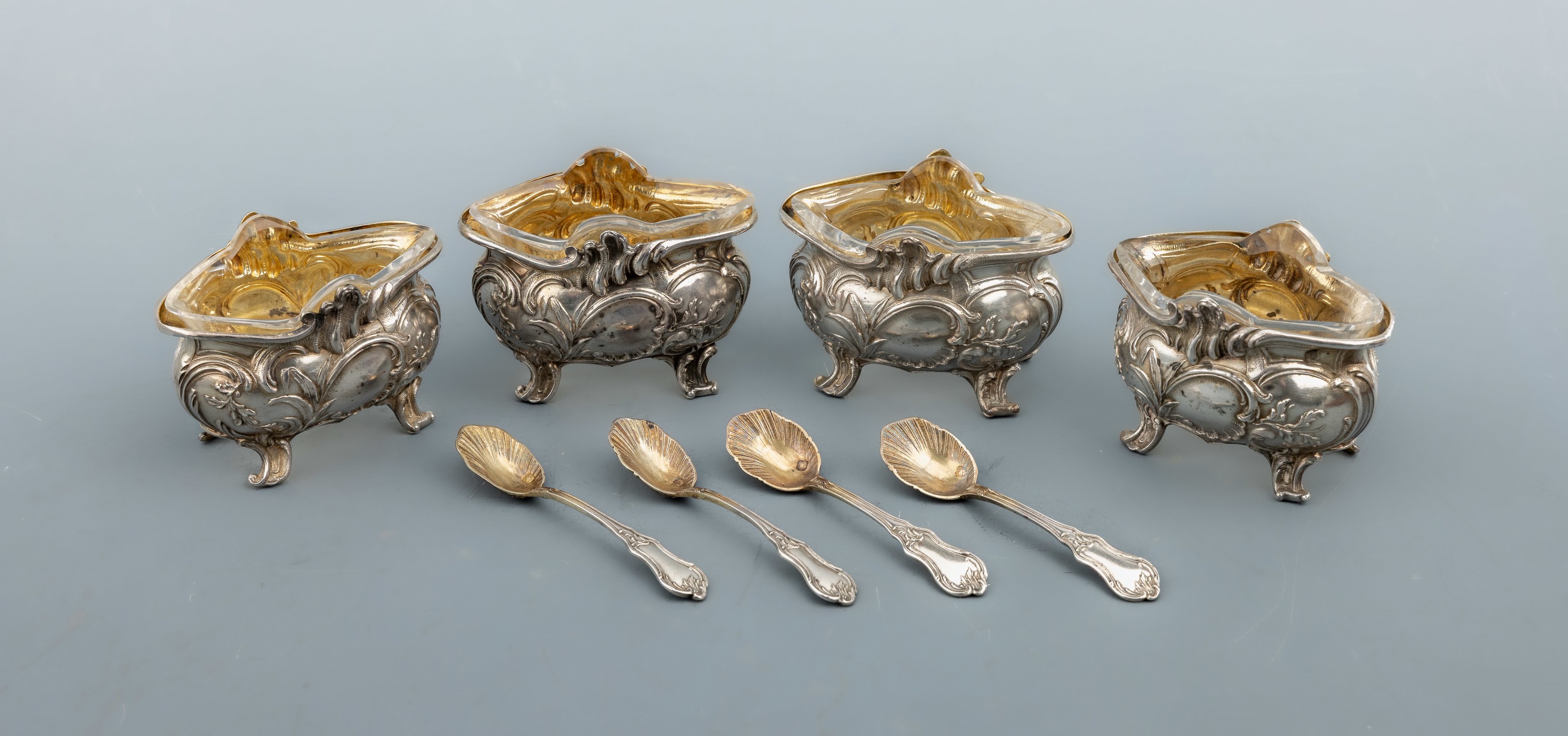 Image 27122636 - 4 Salz-/Gewürzschälchen Frankreich um 1890, 950er Silber, innen verg., Meistermarke in ...
