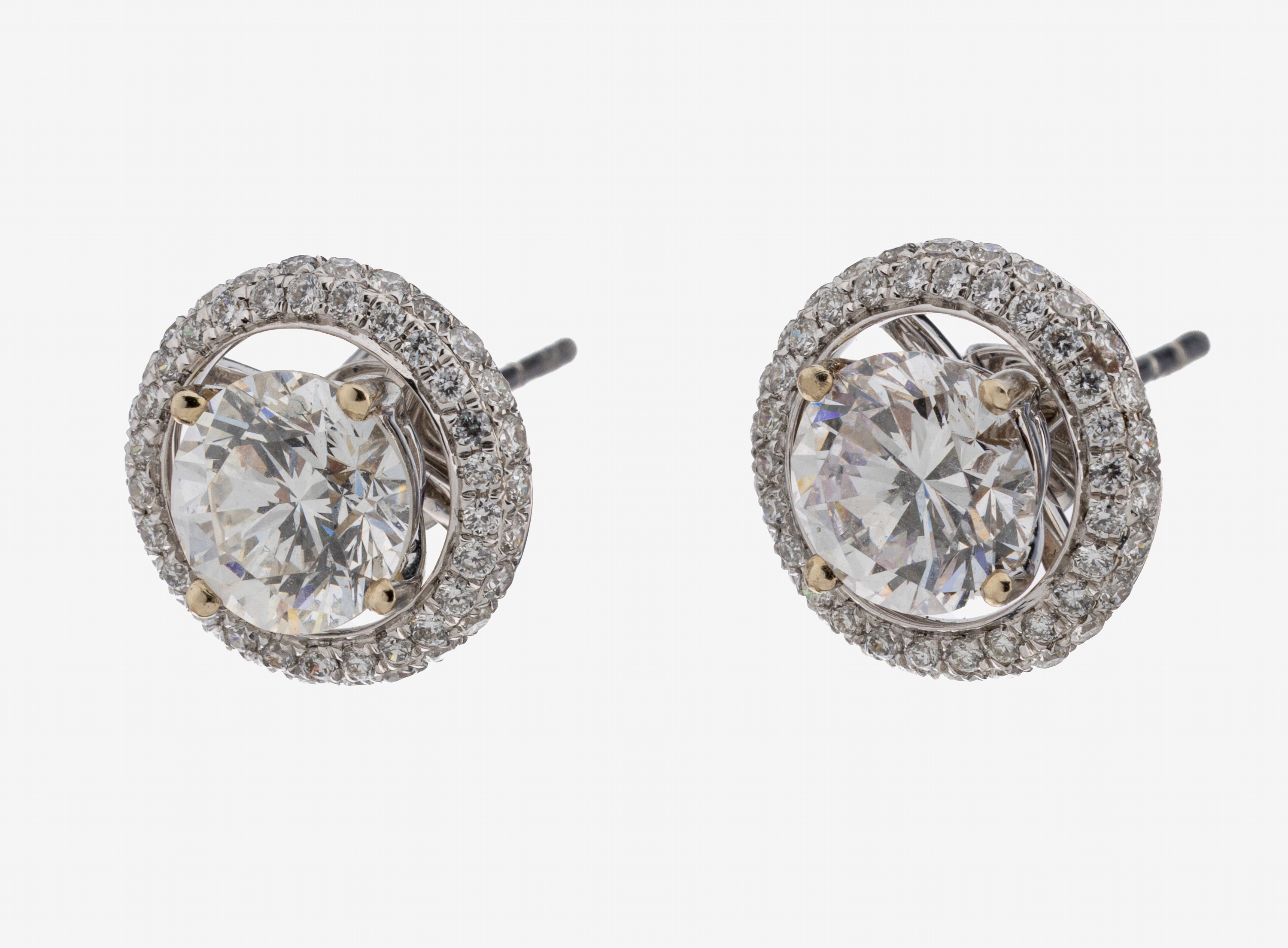 Image 27122705 - Paar 18 kt Gold Brillant-Ohrstecker, WG 750/000, 2 Brillanten zus. ca. 2.01 ct feines ...