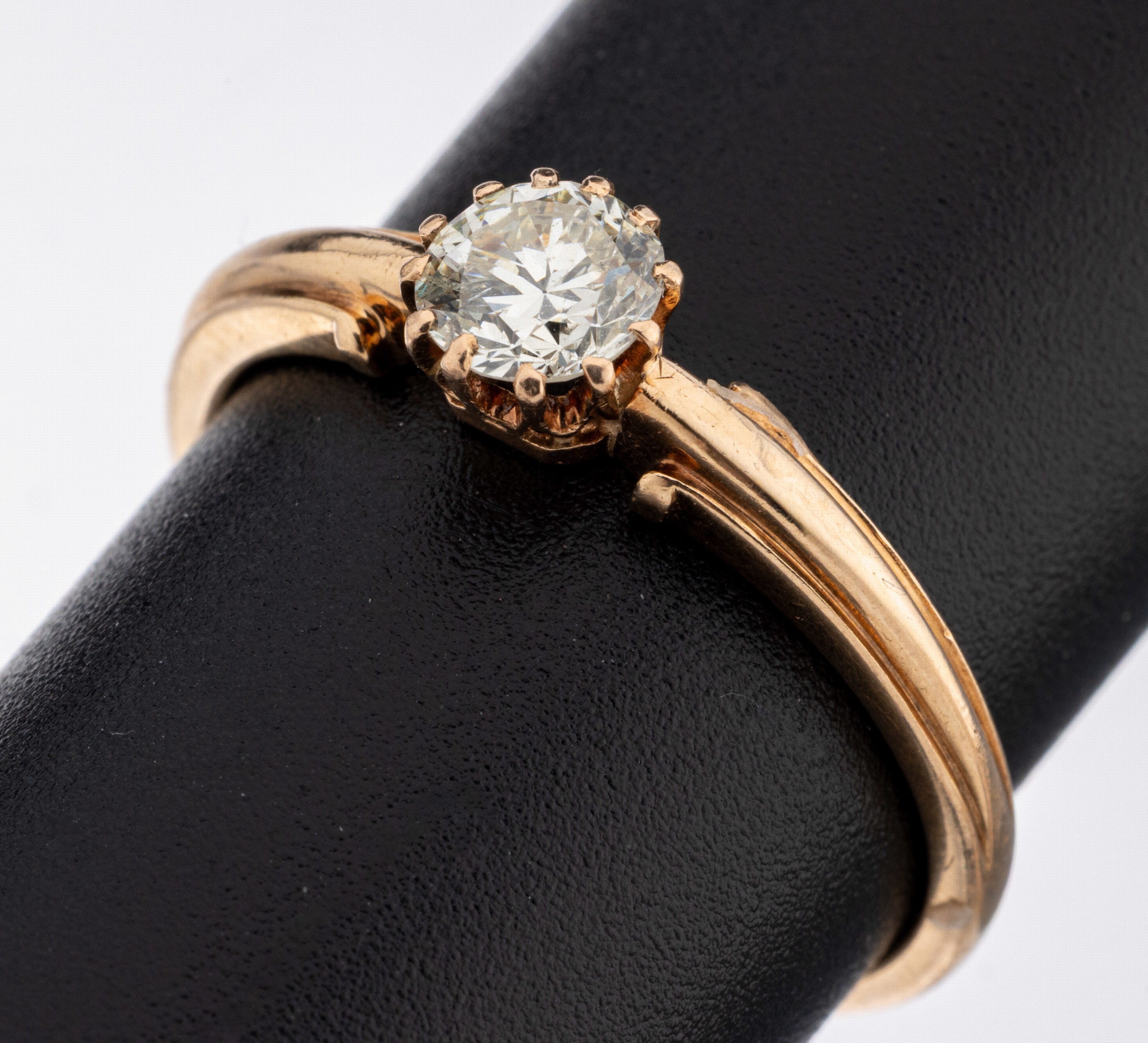Image 27122739 - 14 kt Gold Diamant-Ring, Wien um 1920, RoseG 585/000, Altschliffdiamant ca. 0.60 ct ...