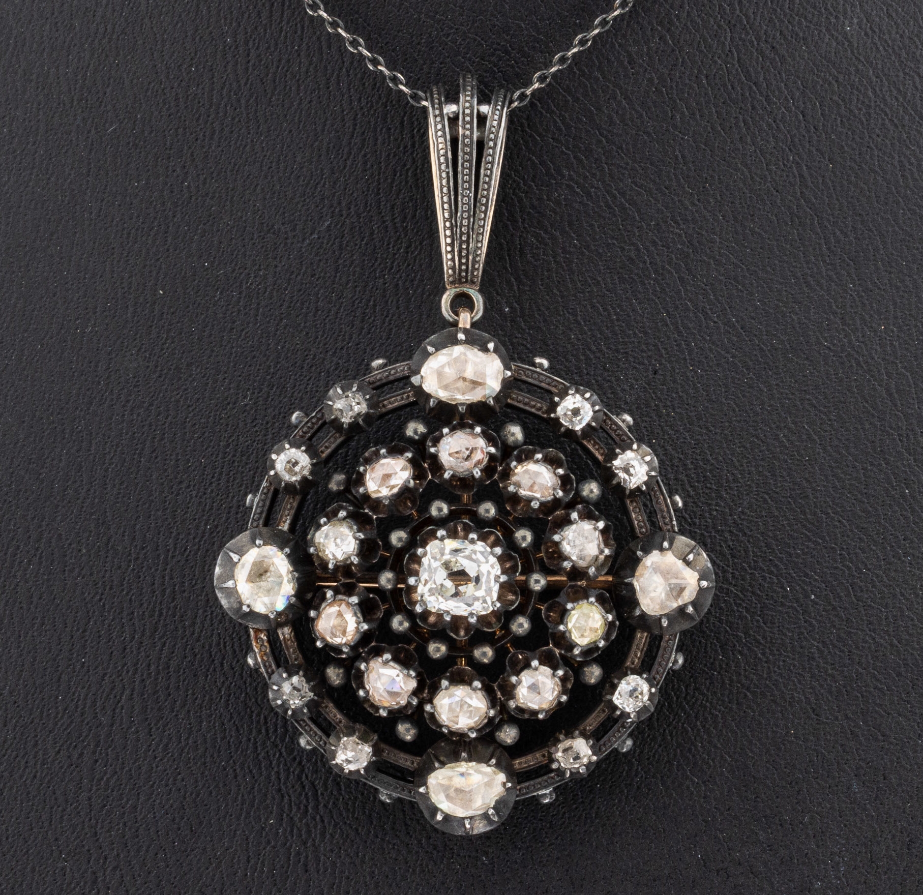 Image 27122769 - Diamant-Anhänger, um 1860, Silber, 23 Altschliffdiamanten und Diamantrosen zus. ca. ...