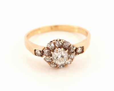 27122735a - 14 kt Gold Diamant-Ring, um 1880, RoseG 585/000 gepr., mittig Altschliffdiamant ca. ...