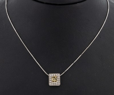 27122767a - 18 kt gold diamond-pendant , WG 750/000, squarish, centered Princess Cut diamond approx. ...