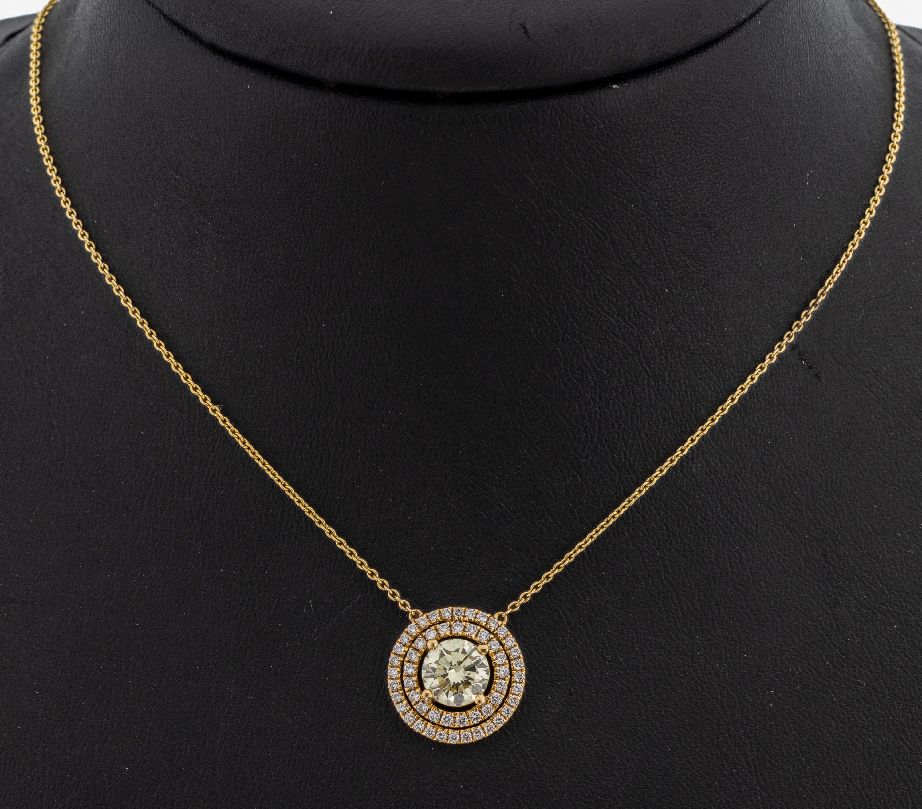 Detail a: 18 kt Gold Brillant-Collier, GG 750/000, rundes Mittelteil, mittig Brillant 1.23 ct Natural Light Fancy Yellow/vs, umgeben von Brillanten zus. ca. ...