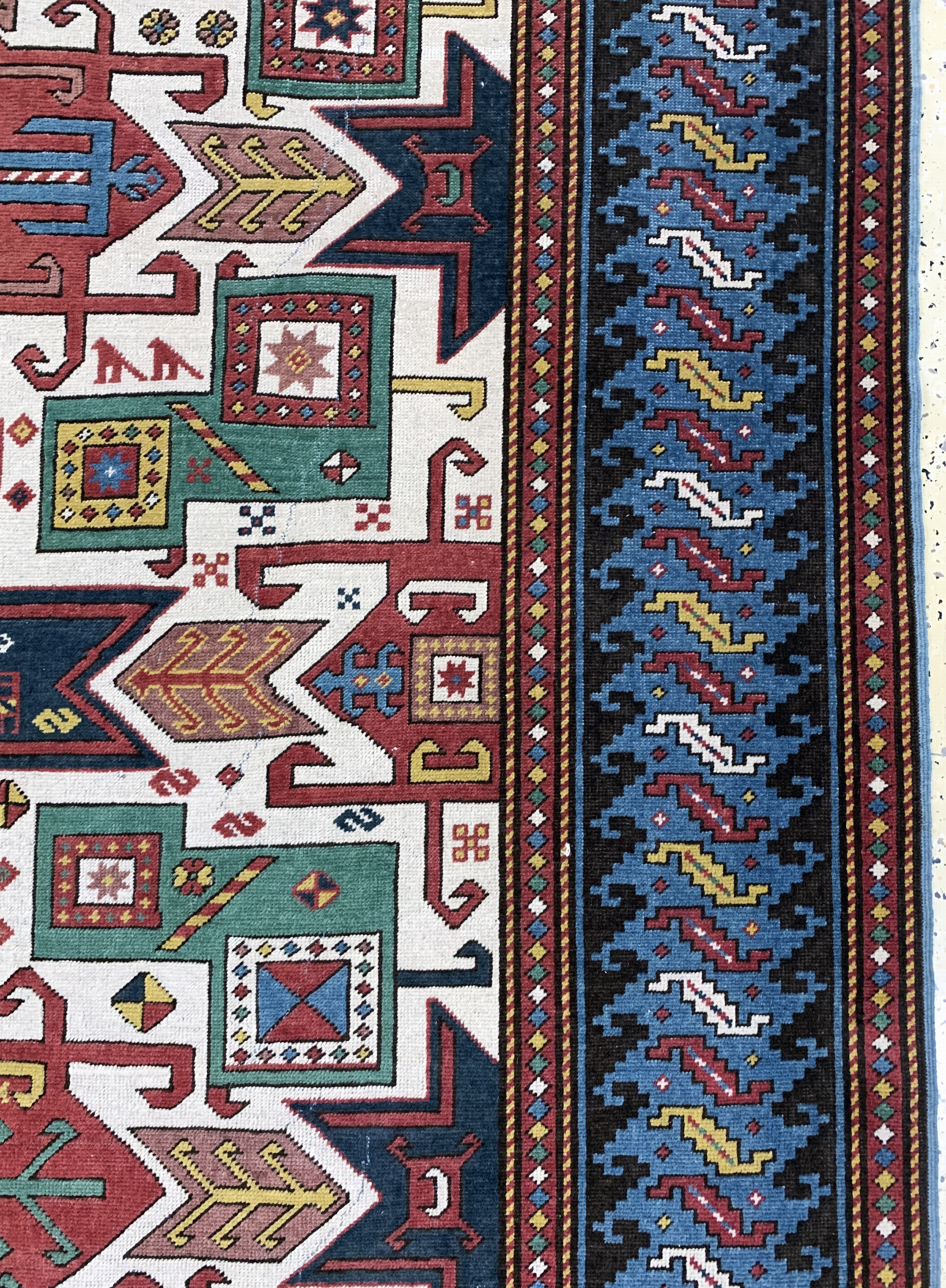 Detail e: Kopie eines"Stern-Kazak", Türkei, Ende 20.Jhd, Wolle auf Wolle, ca. 270 x 210 cm Reinigungsbedürftig, EHZ: 3