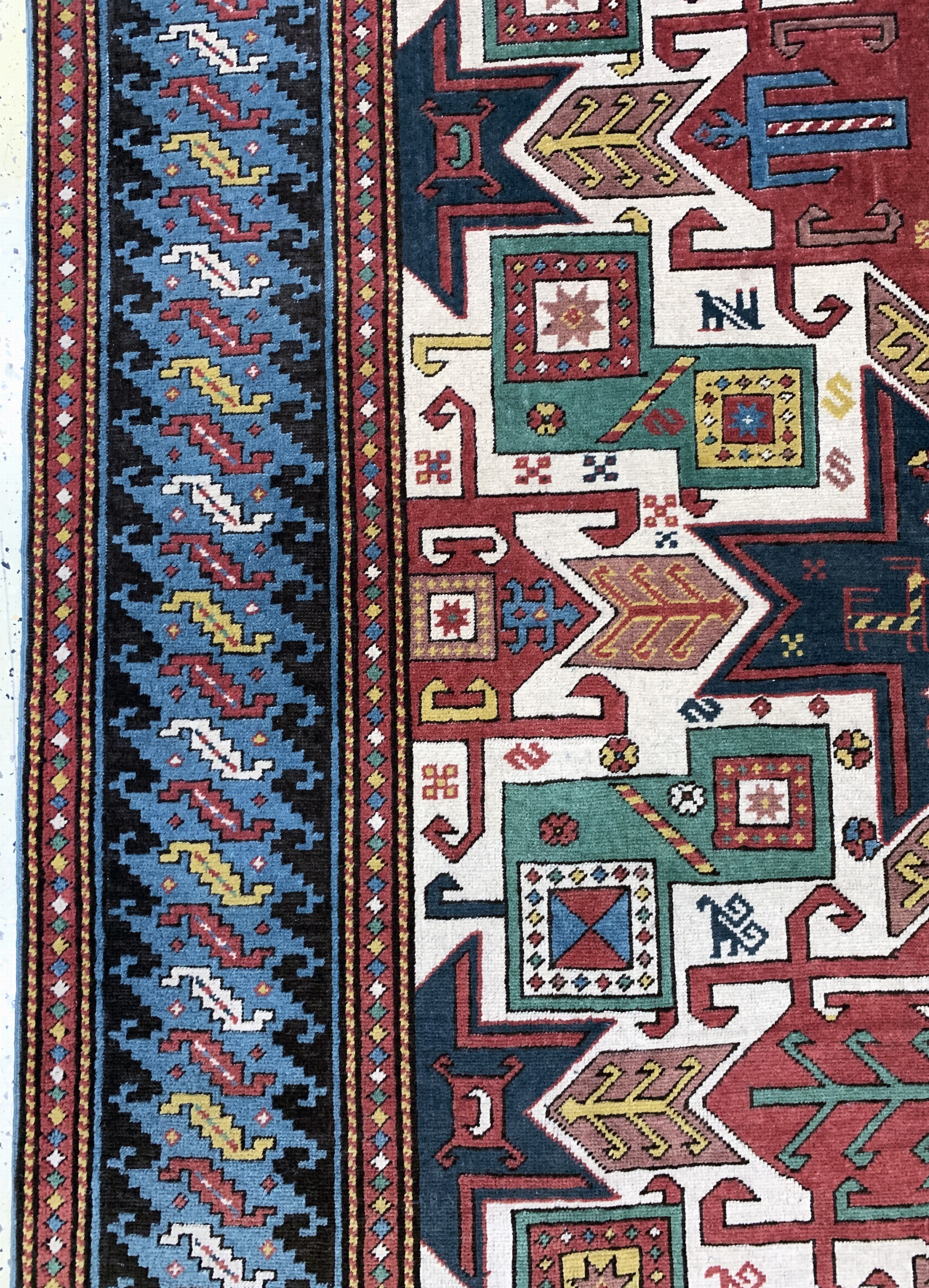 Detail f: Kopie eines"Stern-Kazak", Türkei, Ende 20.Jhd, Wolle auf Wolle, ca. 270 x 210 cm Reinigungsbedürftig, EHZ: 3
