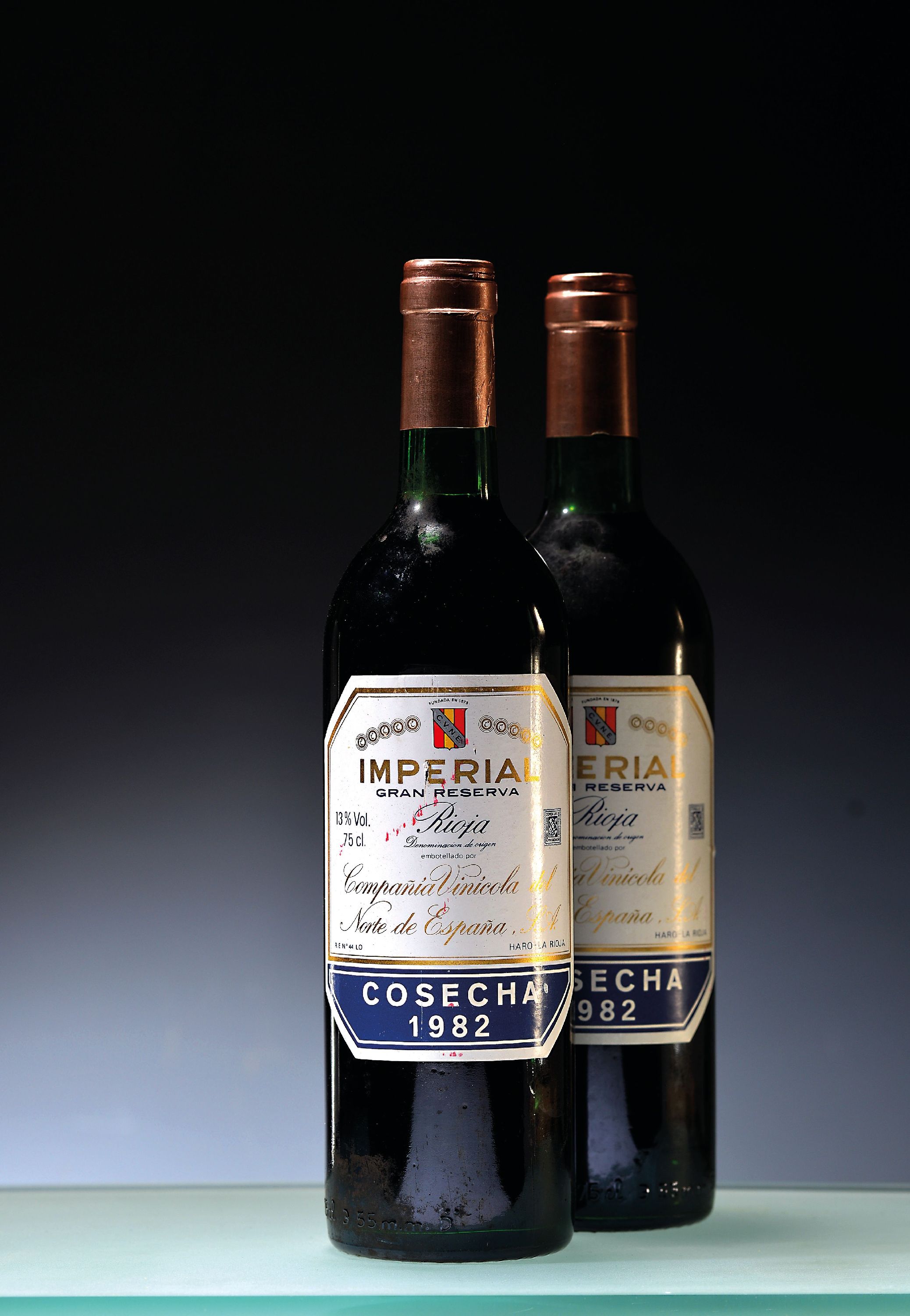 Image 27122962 - 10 Flaschen, 1982 CVNE Imperial Gran Reserva , Rioja DOCa, Spanien, ca. 75cl, 13%Vol., ...
