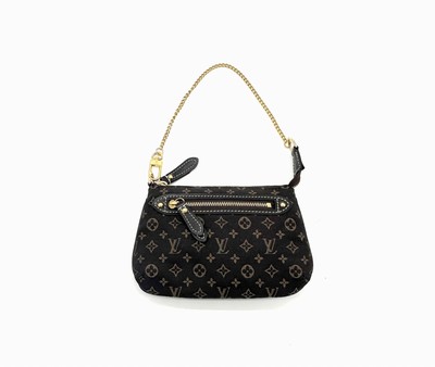 LOUIS VUITTON Mini Pochette