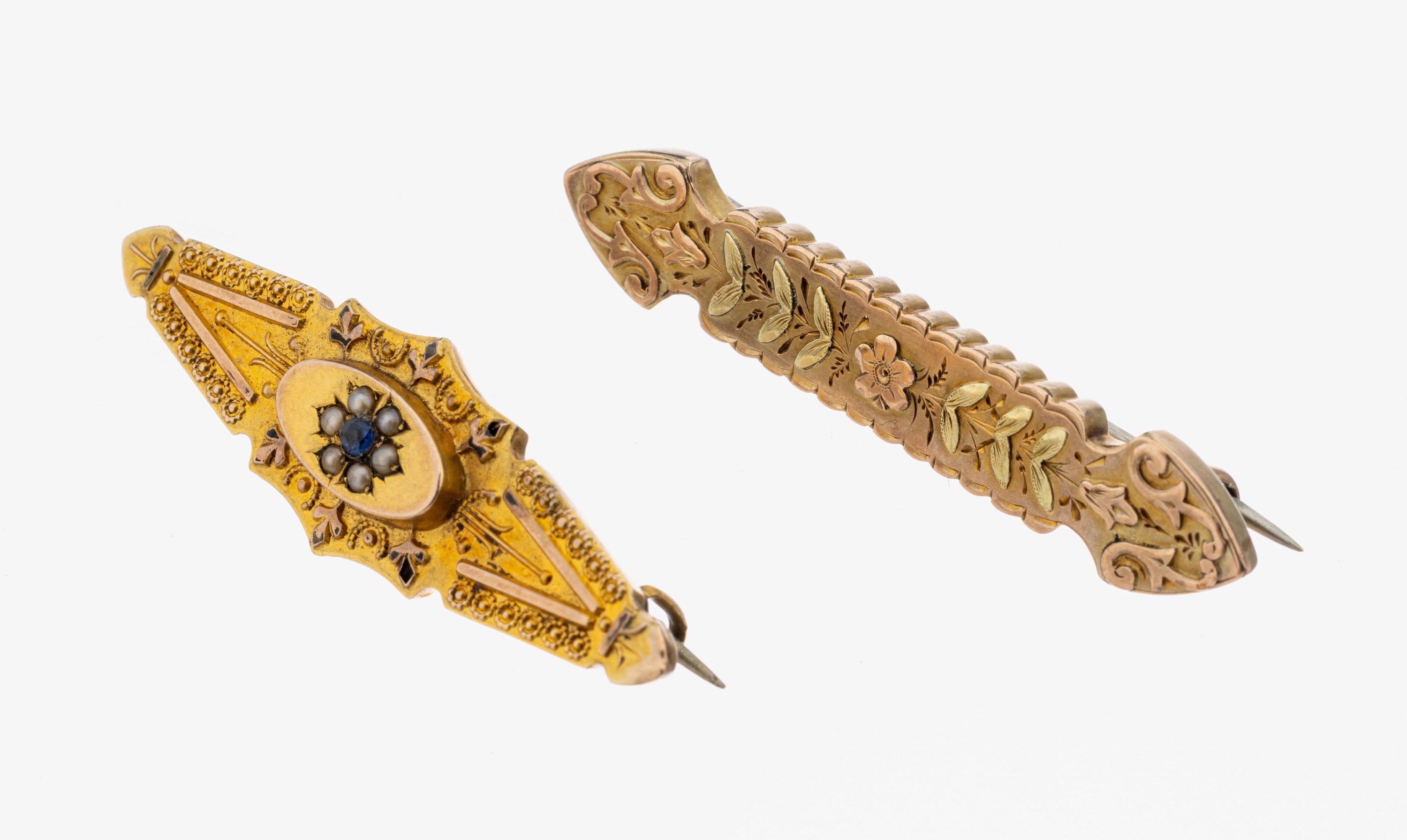 Image 27123340 - Lot 2 9 kt gold brooches, England 1892 and 1896 , RG 375/000, 1 x Chester 1892, floral ...