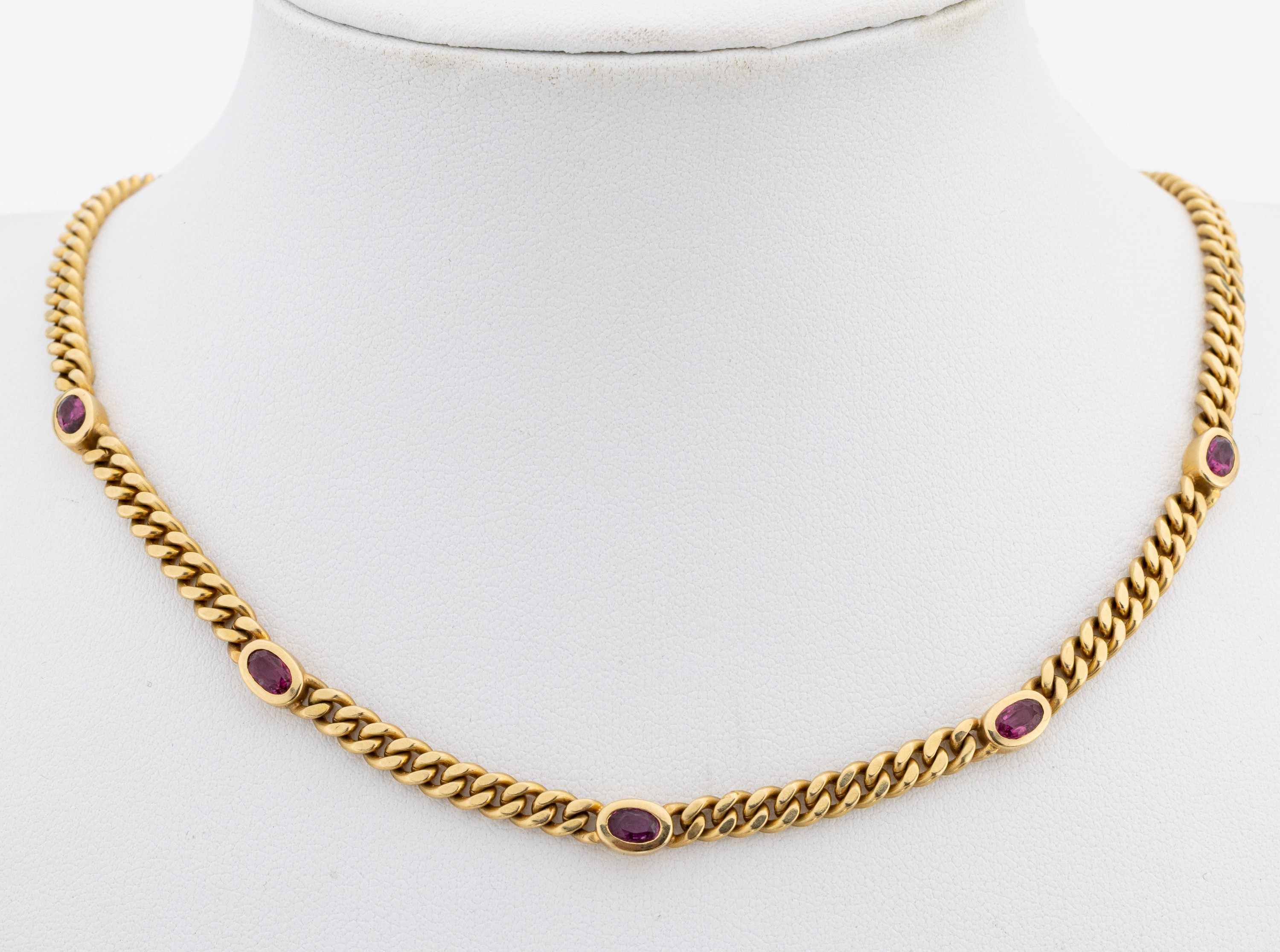 Image 27123351 - 14 kt Gold Rubin-Collier, GG 585/000, 5 ovale Zwischenglieder mit 5 ovalfacett. Rubinen ...