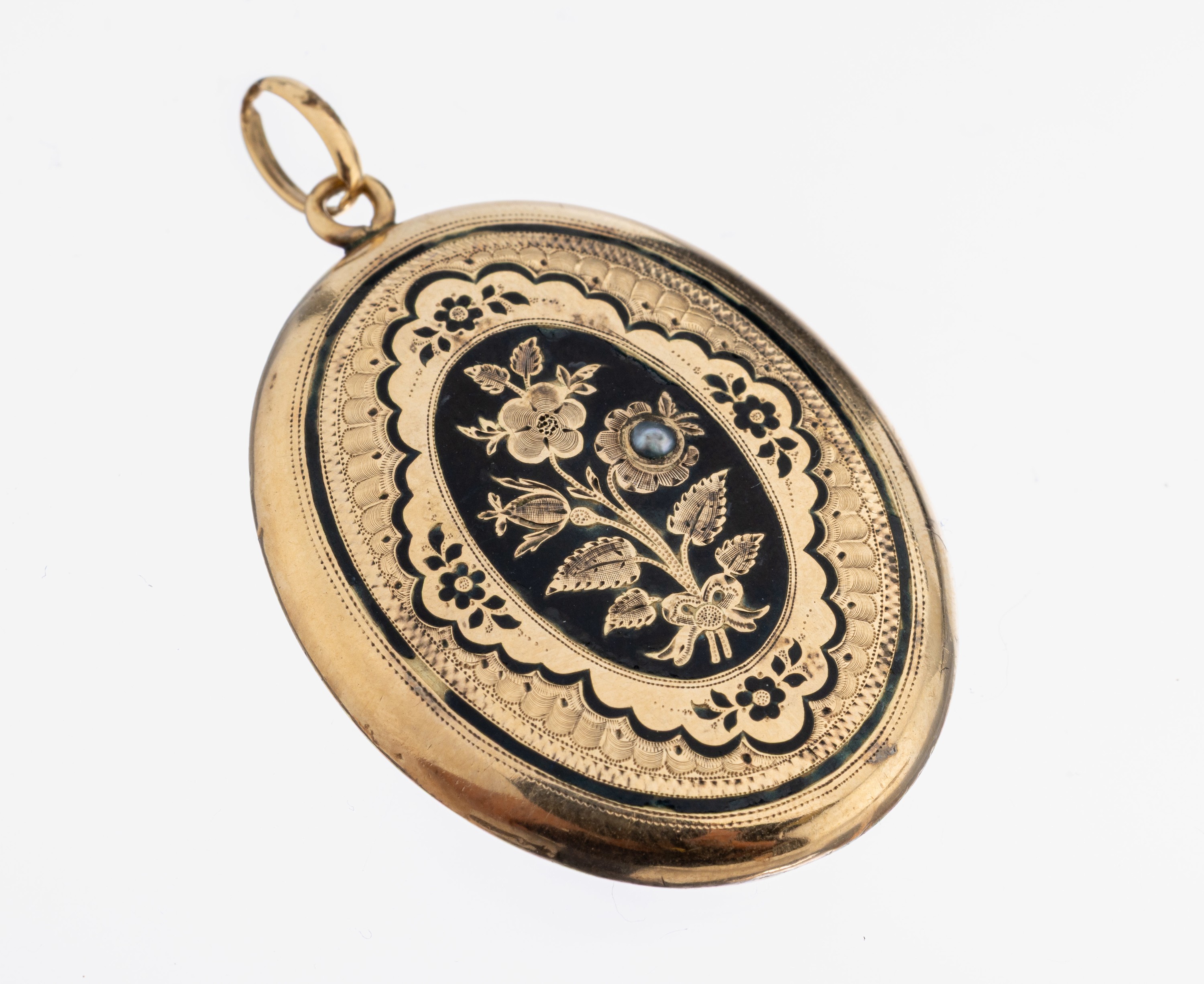 Image 27123390 - 14 kt Gold Medaillon-Anhänger, um 1860-80, GG 585/000 gepr., ovale Grundform, Deckel ...