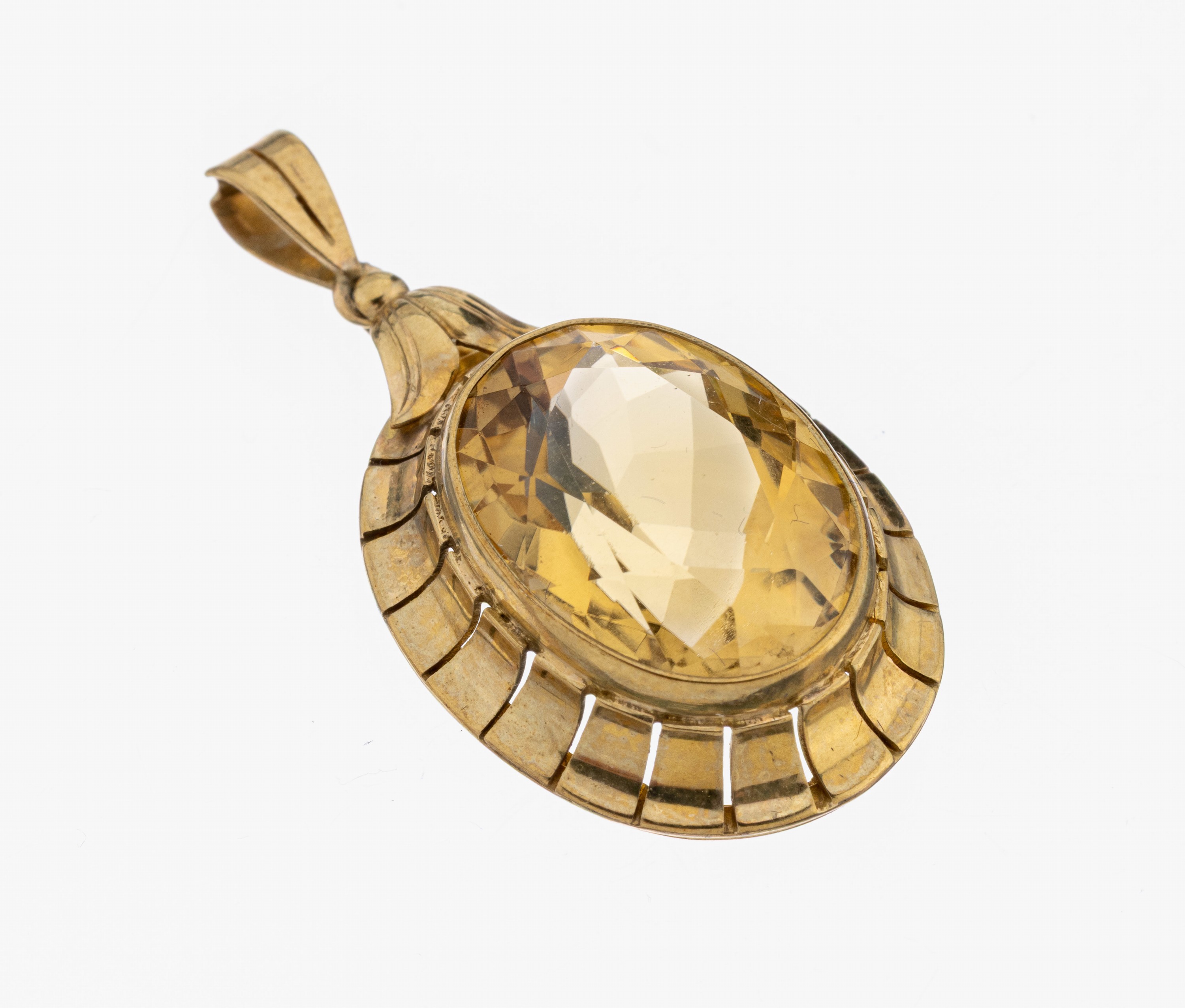 Image 27123396 - 8 kt gold citrine-pendant , YG 333/000, unpretentious design, oval bevelled citrine, ...