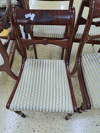 27123562f - 5 Stühle, 19.Jh., l. unterschiedliche Form, Mahagonifurnier, Sitz gepolstert und ...