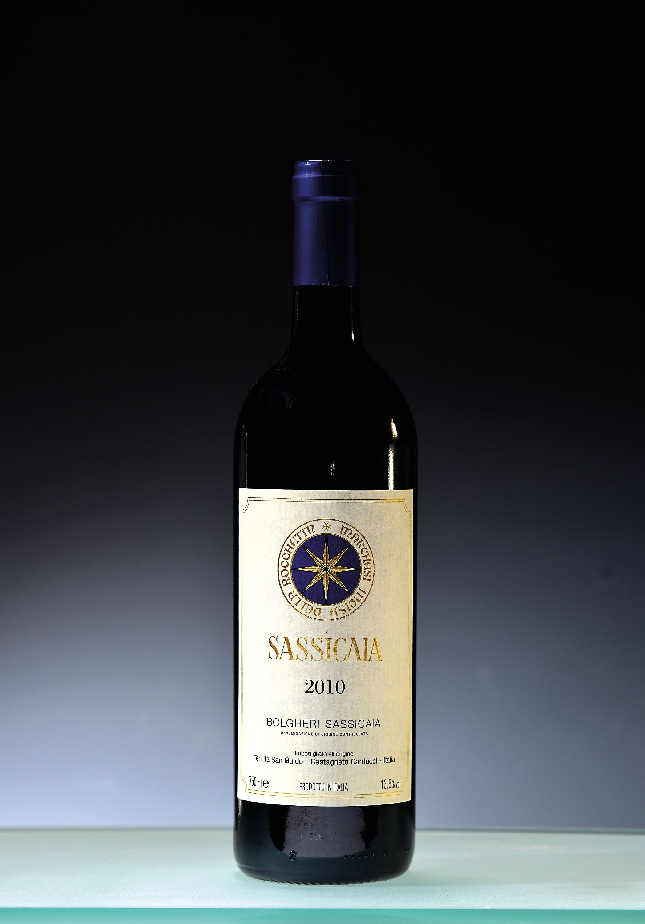 Image 27123618 - 2 Flaschen 2010 Tenuta San Guido Bolgheri Sassicaia, Toskana, ca. 75cl, 13,5%Vol. into ...