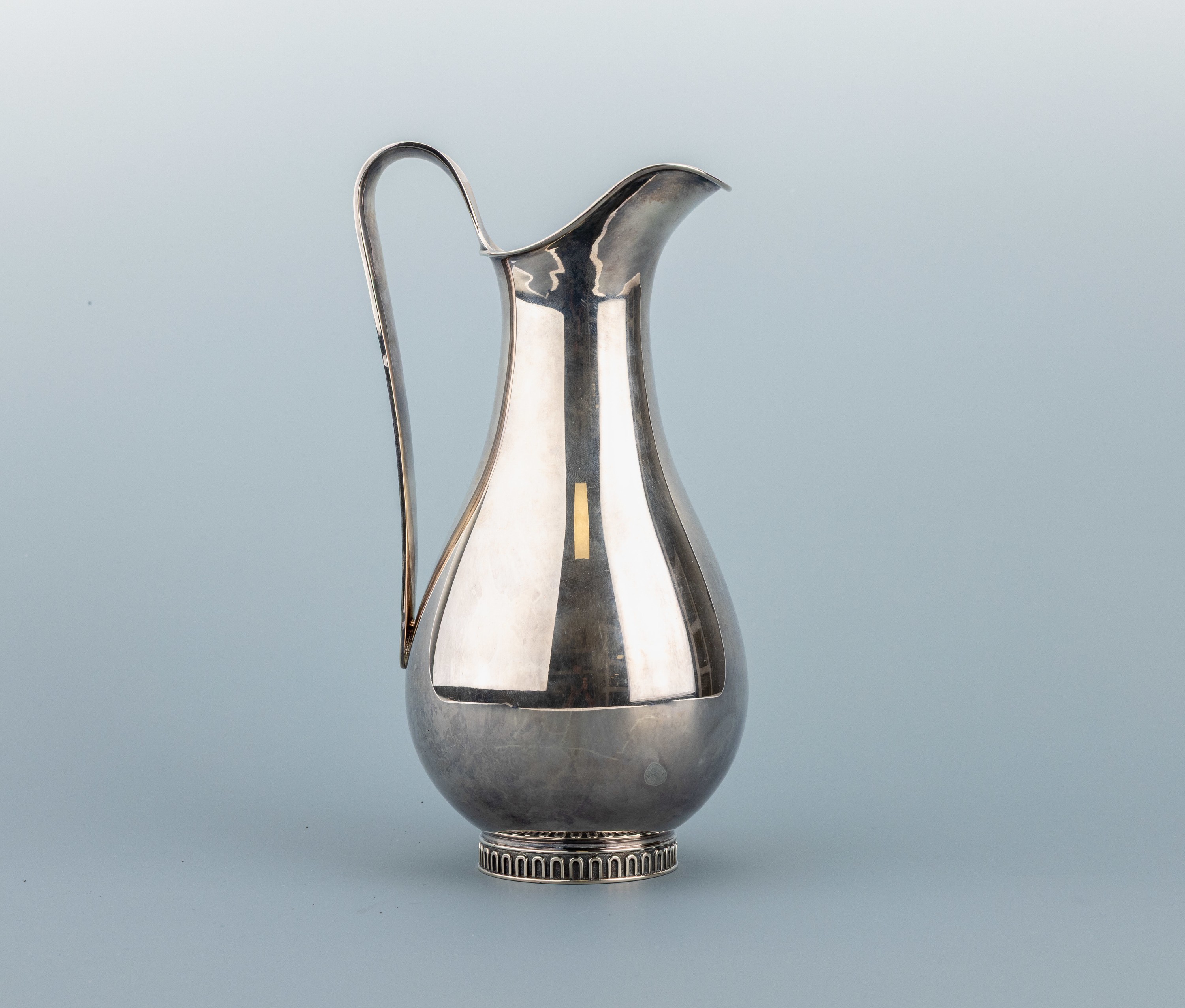 Image 27123644 - Schenkkanne, deutsch, 925er Silber, zeitloses Design, bauchiger Korpus, runder ...