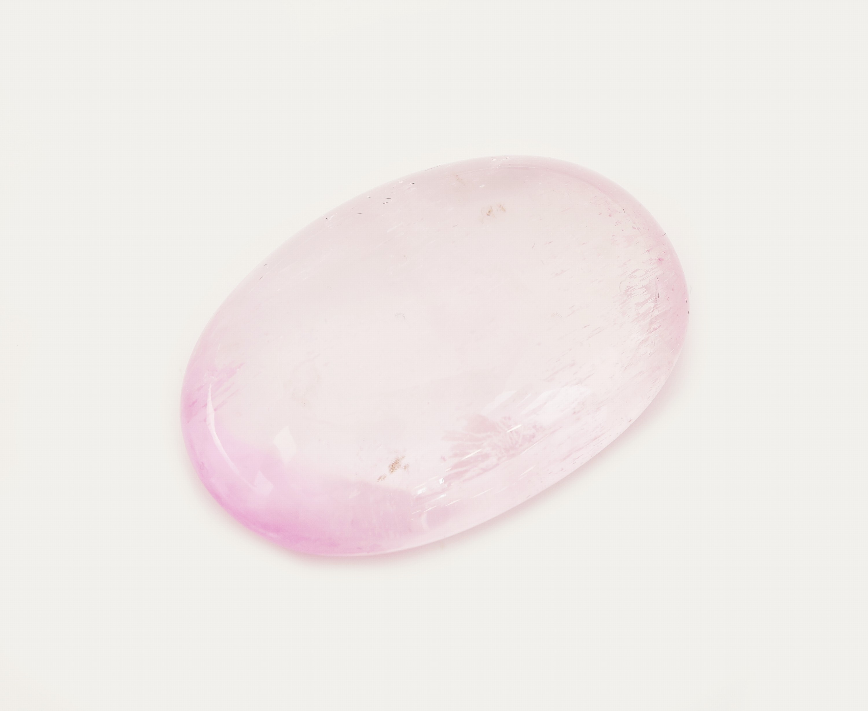 Image 27123650 - Loser Kunzit, ca. 197 ct, Cabochon, ca. 47 x 32 x 14.7 mm