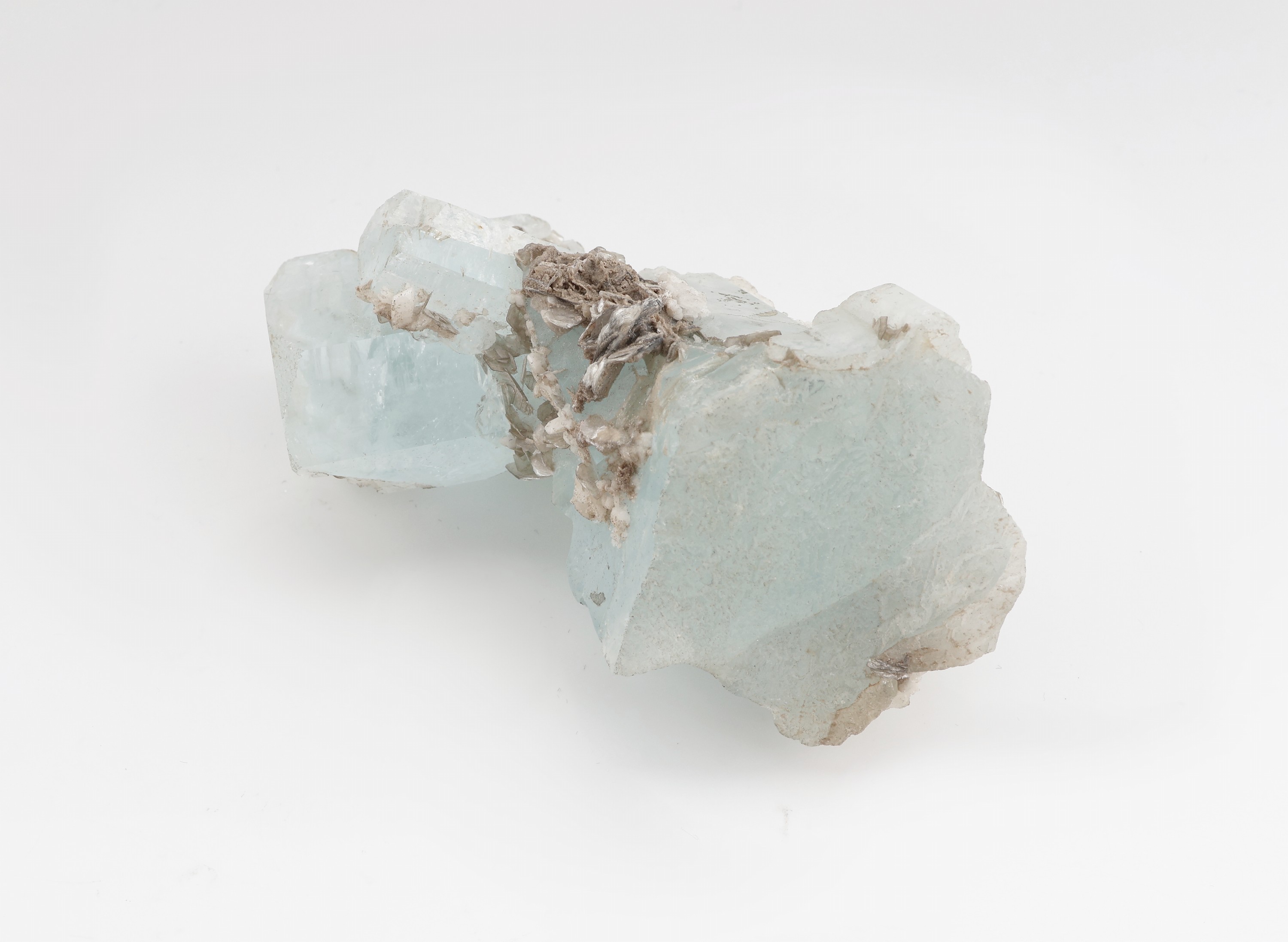 Detail a: Aquamarin-Kristall ca. 820 ct, schleifwürdige Qualität mit schöner kristalliner Struktur