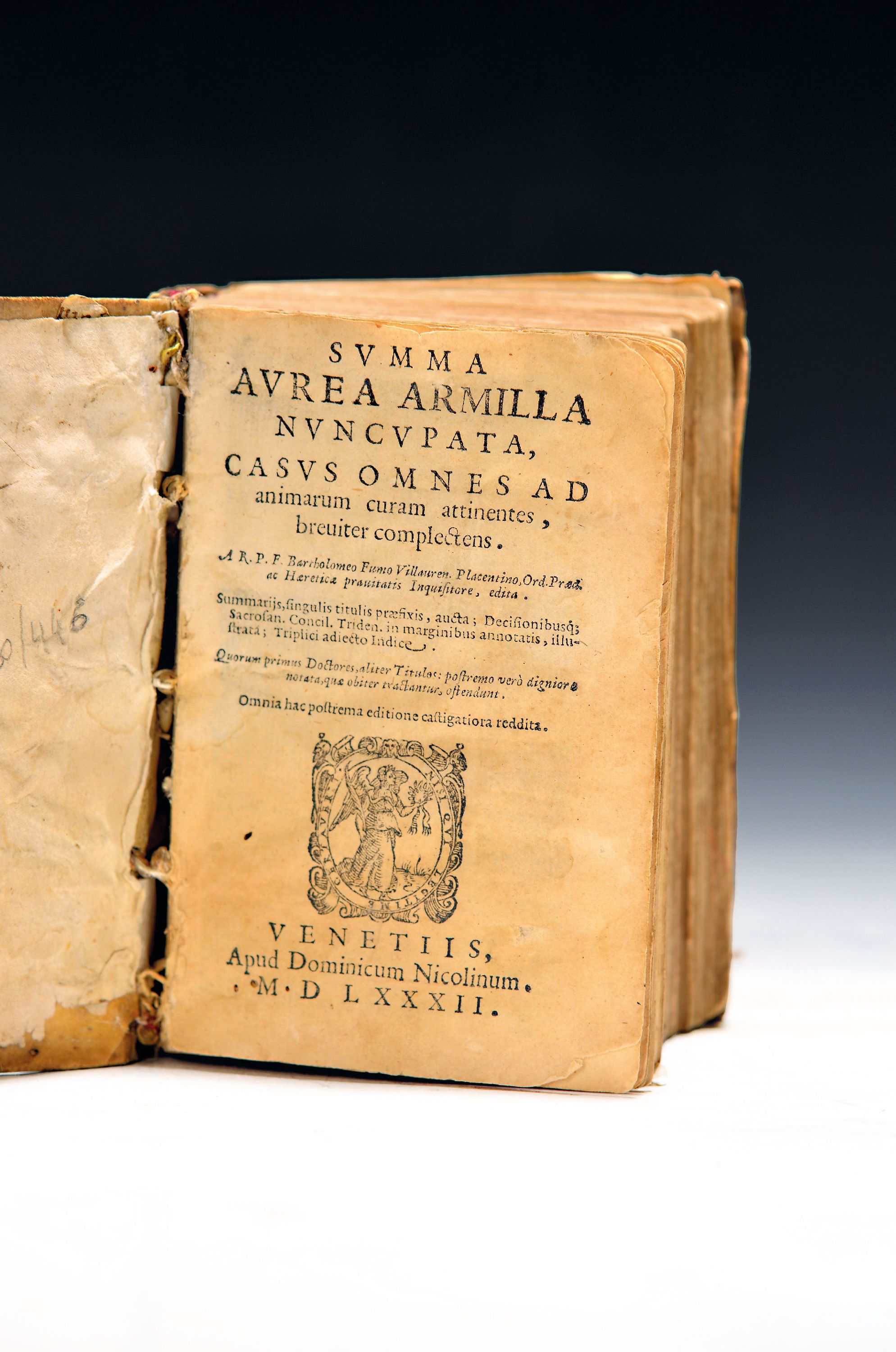Image 27123696 - Bartolomeo Fumo (?-1545): Summa aurea armilla nuncupata casus omnes ad animarum curam ...