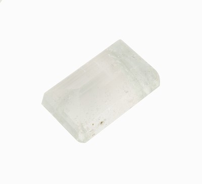 27123647a - Loser facett. Aquamarin im Emerald Cut ca. 82.00 ct, fast farbloser Beryll
