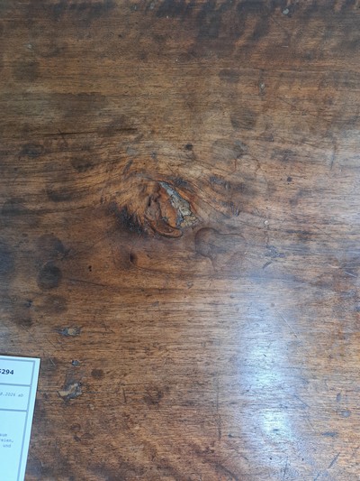 27123683i - Renaissance Truhe, Italien, um 1600, Nußbaummassiv, Front mit Reliefschnitzereien, ...