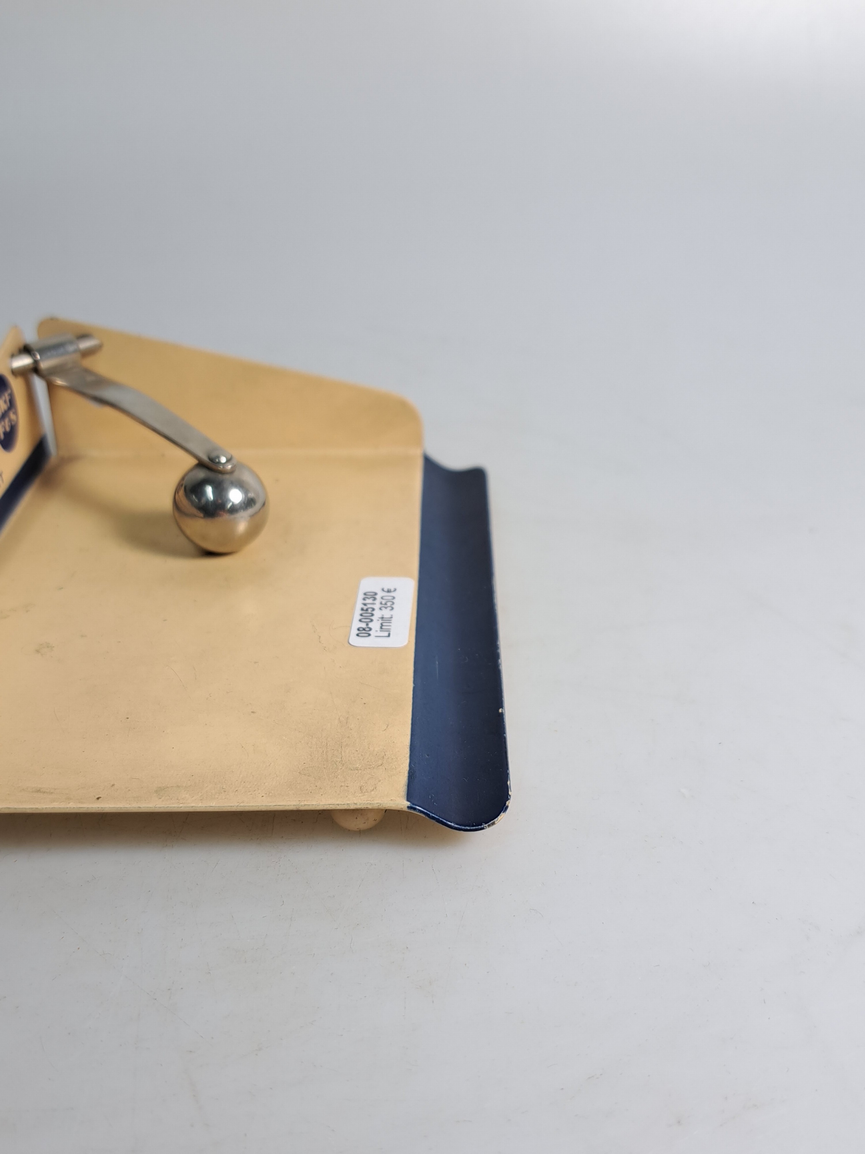Detail e: Marianne Brandt, Ruppel-Werke, Zettelkasten, Werbung Vereinige Kugellagerfabriken Aktiengesellschaft Schweinfurt, lackiert, l. Gebr.spuren, ca. ...