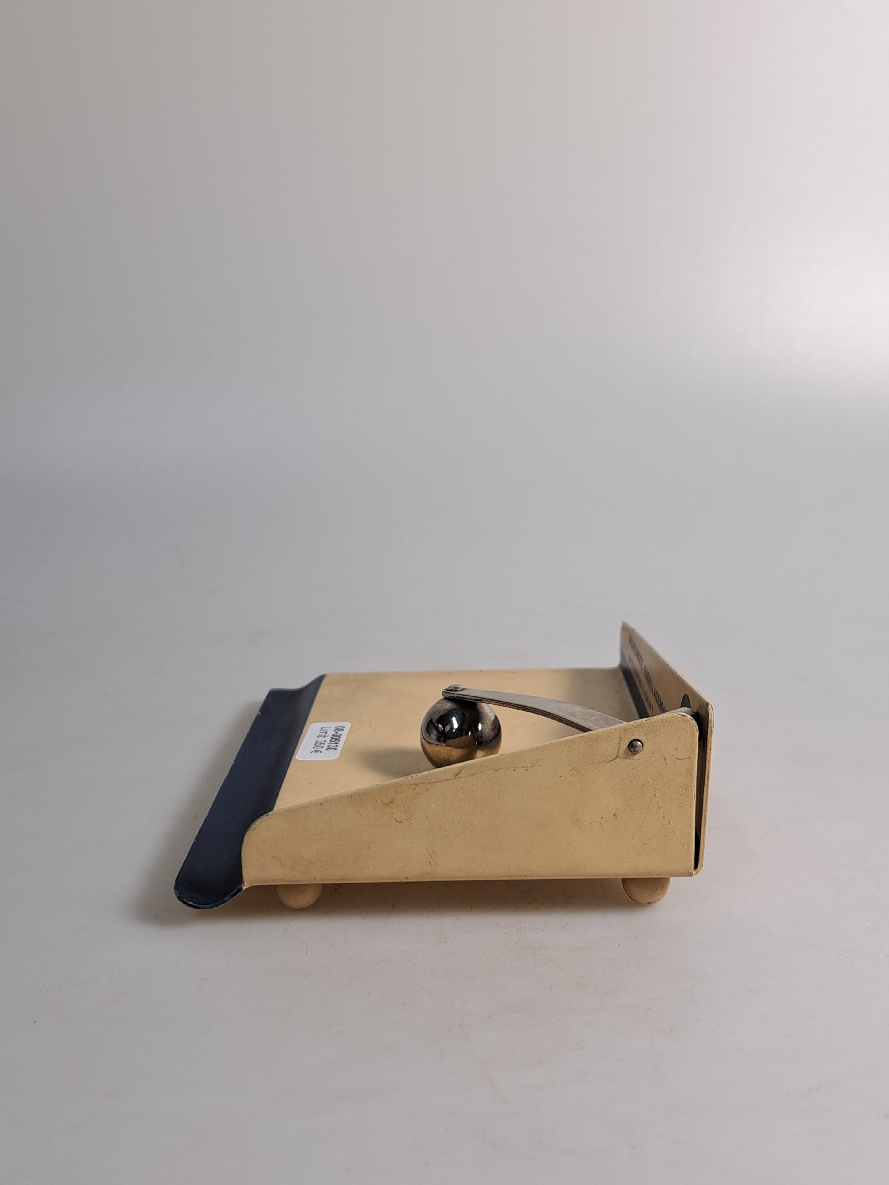 Detail h: Marianne Brandt, Ruppel-Werke, Zettelkasten, Werbung Vereinige Kugellagerfabriken Aktiengesellschaft Schweinfurt, lackiert, l. Gebr.spuren, ca. ...