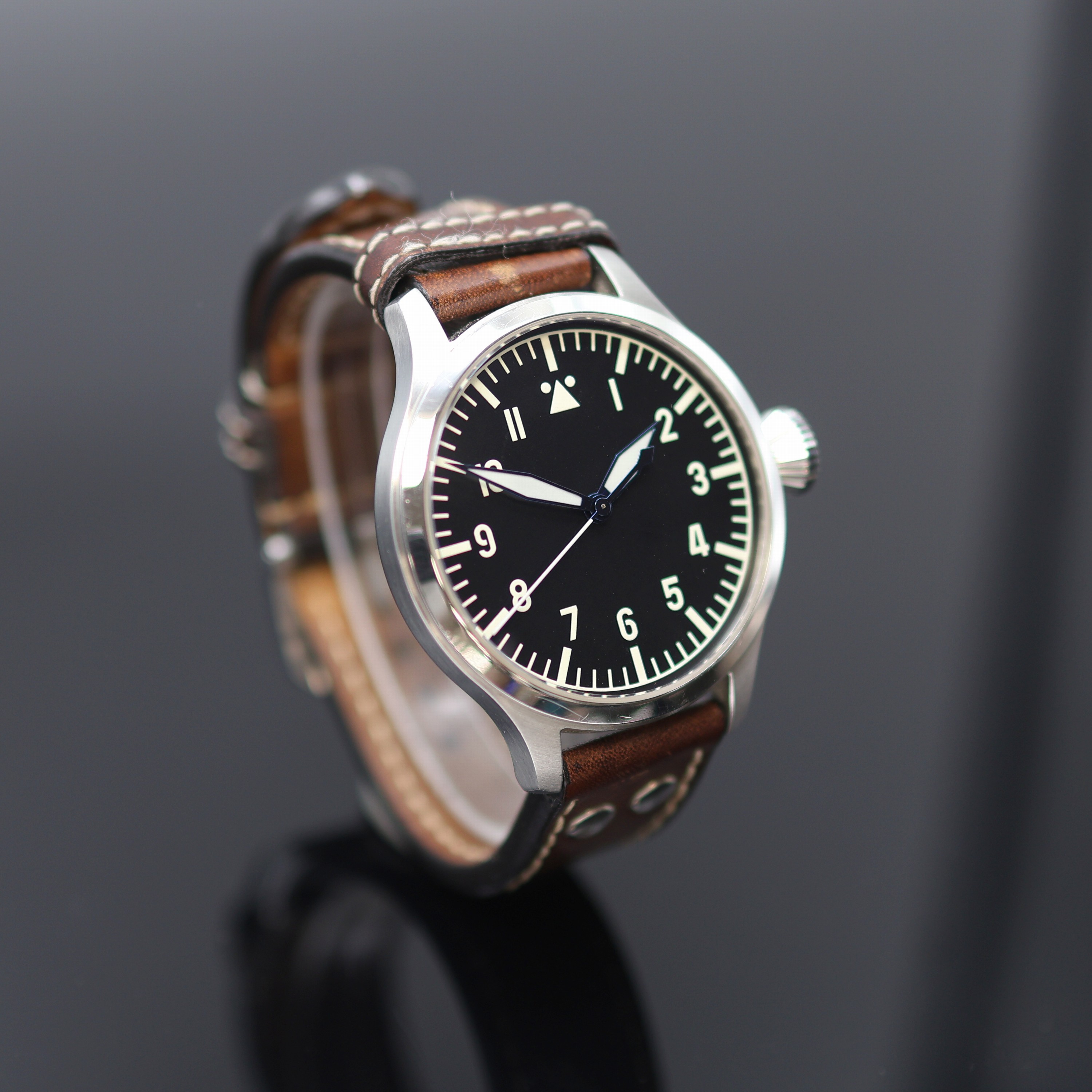 Detail a: STEINHART auf 333 Stück limitierte Fliegeruhr in Stahl, Schweiz um 2010, Automatik, großes 2-tlg. Geh., Boden m. Signatur u. Limitierung (251/333) ...