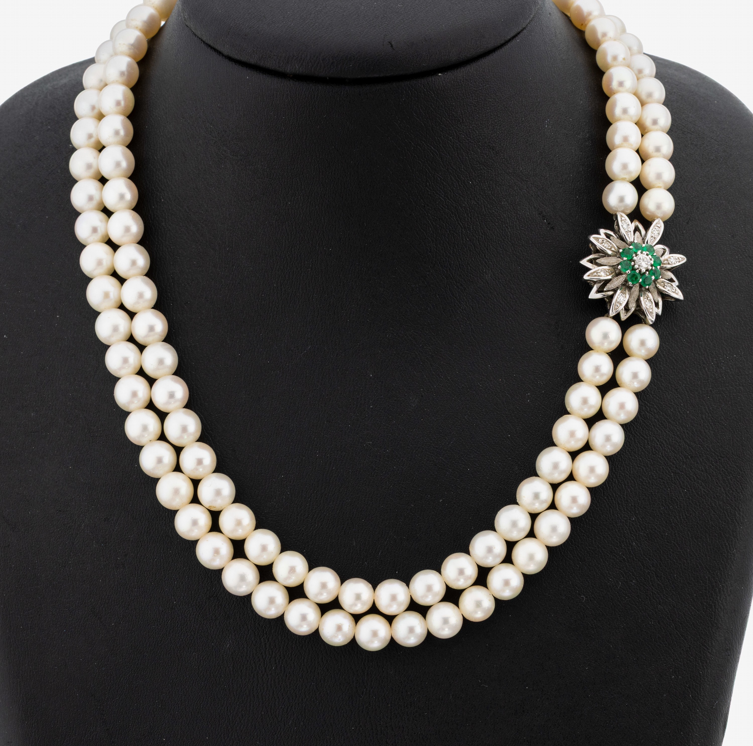 Image 27123747 - Perl-Collier mit 14 kt Gold Smaragd-Diamant -Schließe, WG 585/000, 2-rhg. ...