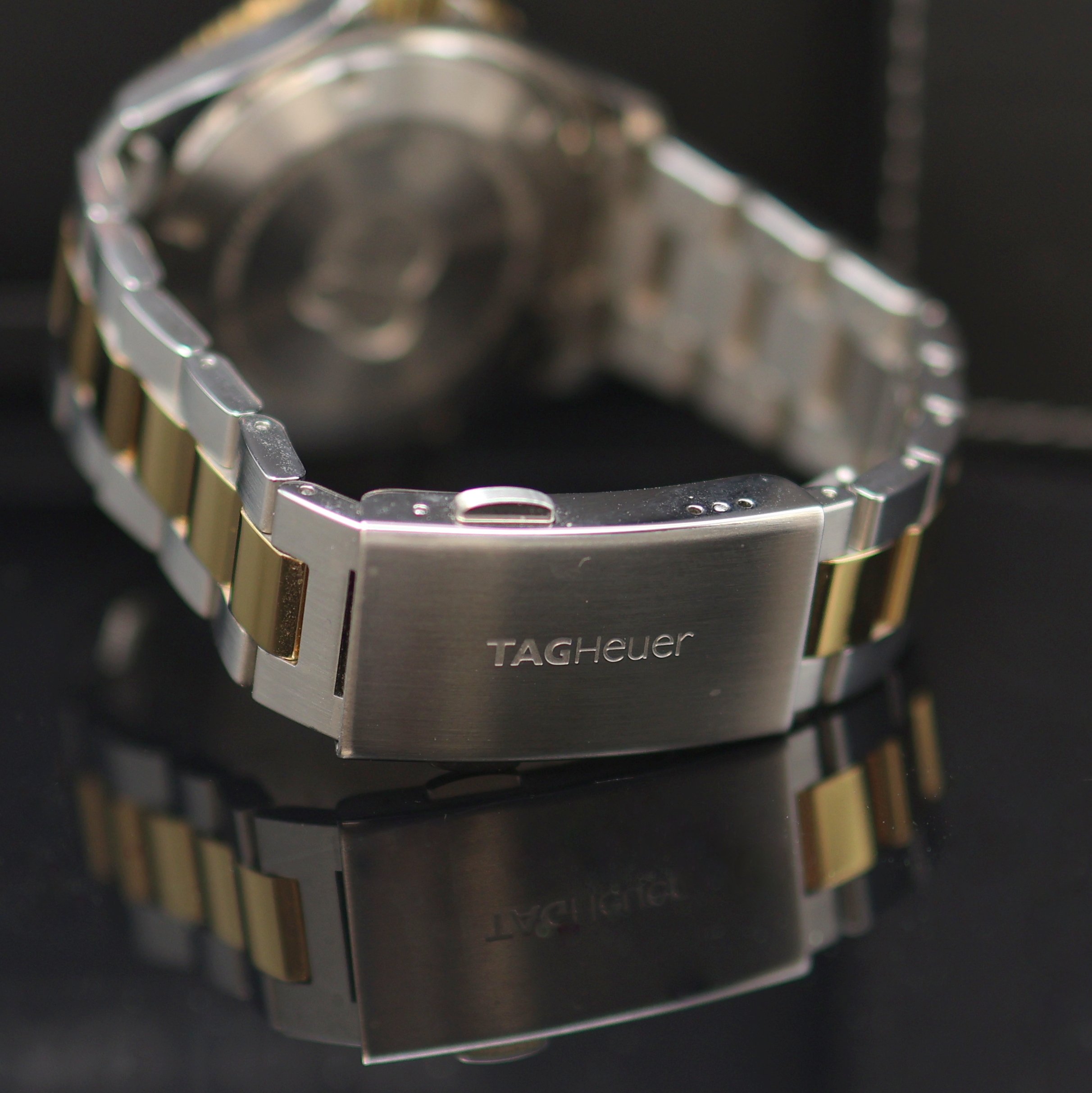Detail d: TAG HEUER Herrenarmbanduhr Aquaracer Calibre 5 Referenz WAK2120, Schweiz um 2015, Automatik, Edelstahl/vergoldet inkl. Gliederband m. Faltschl., ...