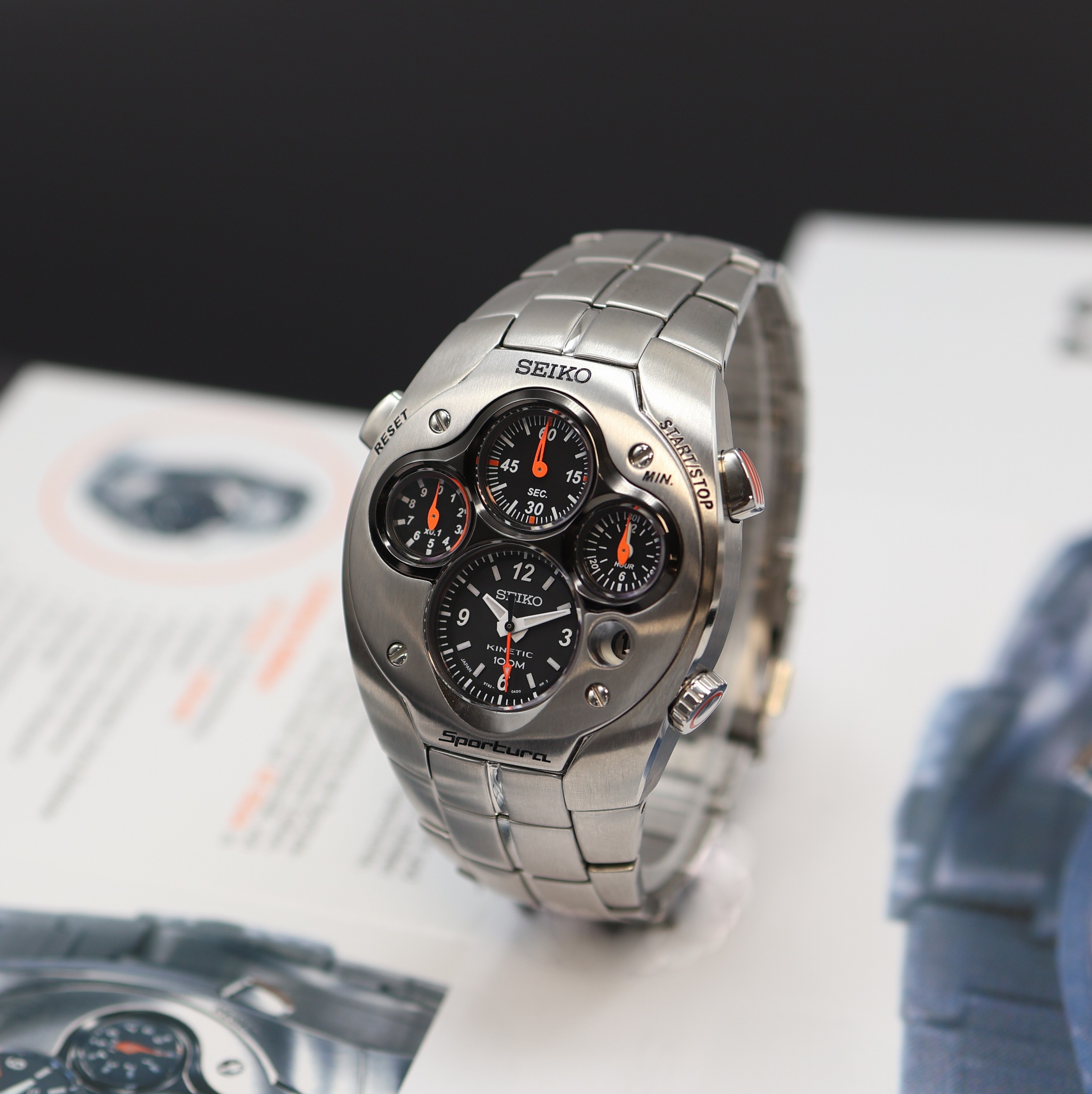 Image 27123795 - SEIKO Kinetic Sportura auf 1500 Stück limitierter Armbandchronograph Referenz SLQ017J, ...