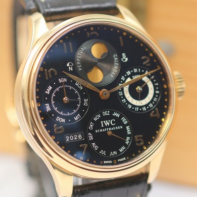 27123754b - IWC Portugieser ewiger Kalender große Herrenarmbanduhr in RoseG 750/000, Schweiz um ...