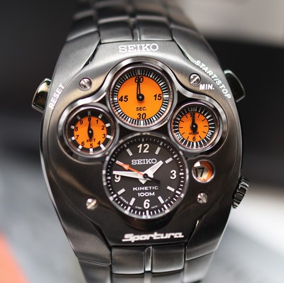 27123791b - SEIKO Kinetic Sportura auf 2005 limitierter Armbandchronograph Referenz SLQ019J1, Japan ...