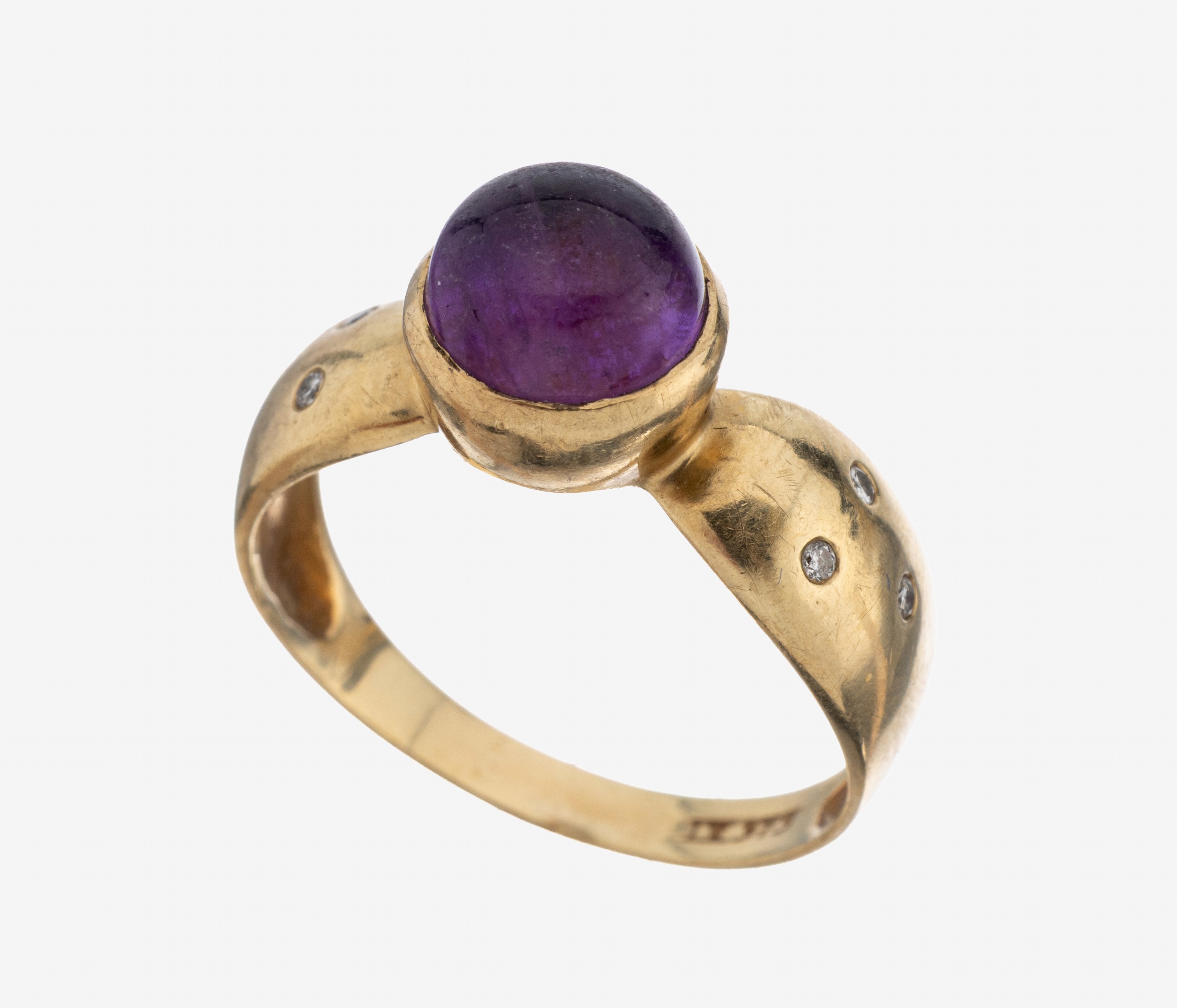 Image 27123826 - 9 kt Gold Amethyst-Diamant-Ring, GG 375/000, runder Amethyst-Cabochon, ...