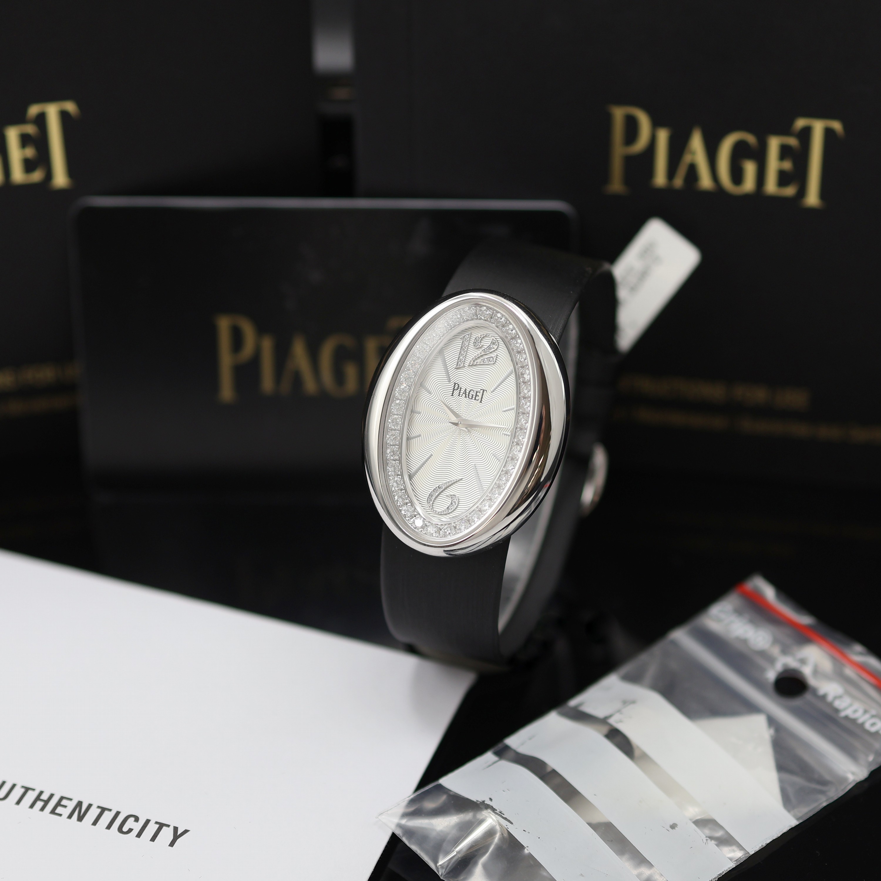 Image 27123853 - PIAGET Limelight Magic Hour ungetragene Damenarmbanduhr in WG 750/000 Referenz P10442, ...
