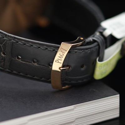 27123848d - PIAGET Altiplano Off-Center ungetragene Armbanduhr in RG 750/000 Referenz P10920, ...