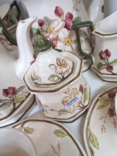 27123899a - Frühstücksgeschirr für 8 Personen, Villeroy & Boch, Modell Portobello, Kaffeekanne, ...