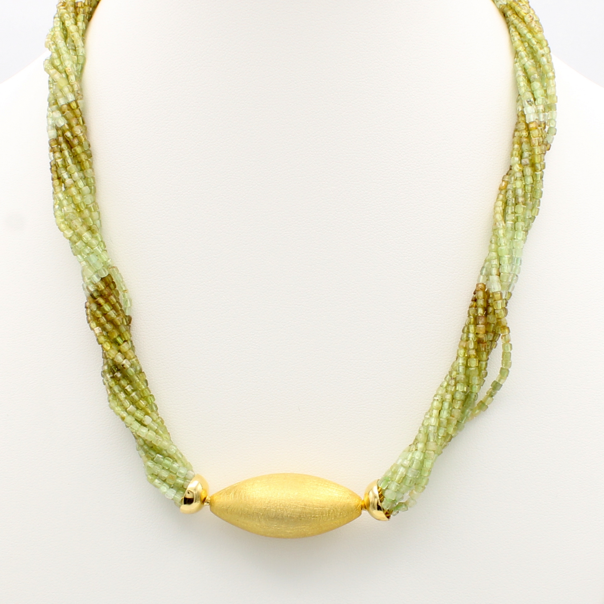 Image 27123991 - 10-reihiges Granatcollier mit Wechselschließe, 925er Silber verg., Maligranat-Würfel ...