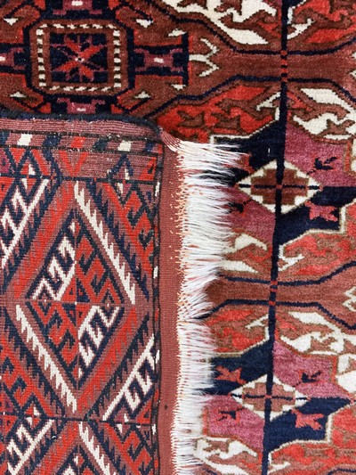 27123907j - Tekke´Hauptteppich´antik, Turkmenistan, 19.Jhd, Wolle auf Wolle, ca. 277 x 207 cm, EHZ: ...