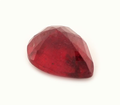 27123940b - Loser Rubin, ca. 2.25 ct, facett. Tropfen, beh. Schätzpreis: 1000, - EUR