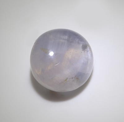 27123945b - Loser Stern-Saphir, 3.73 ct, ovaler Cabochon Schätzpreis: 450, - EUR