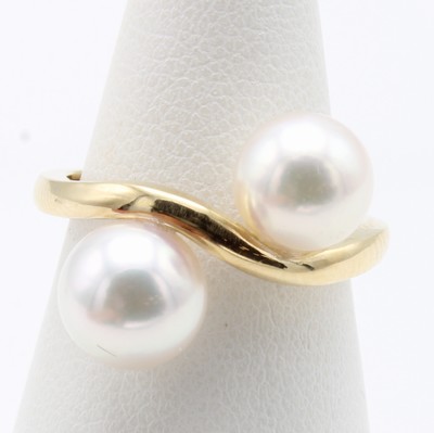 Image Ring mit Akoyazuchtperlen, GG 585/000, 2 weiß-l.roséfarb. Perlen, D. ca. 7.5-8.5 mm, ...